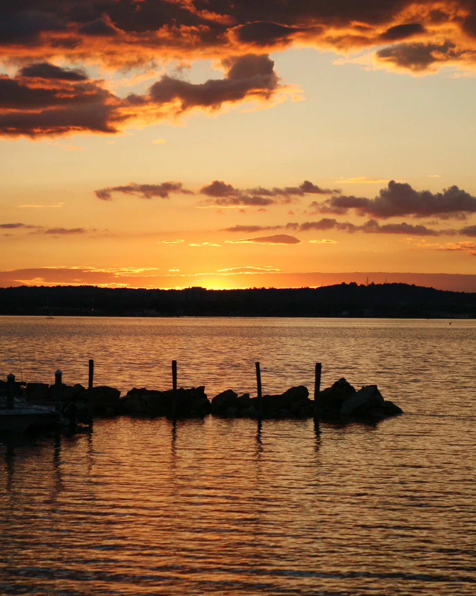 Sunset Over New Haven Harbor at Amarante’s Sea Cliff