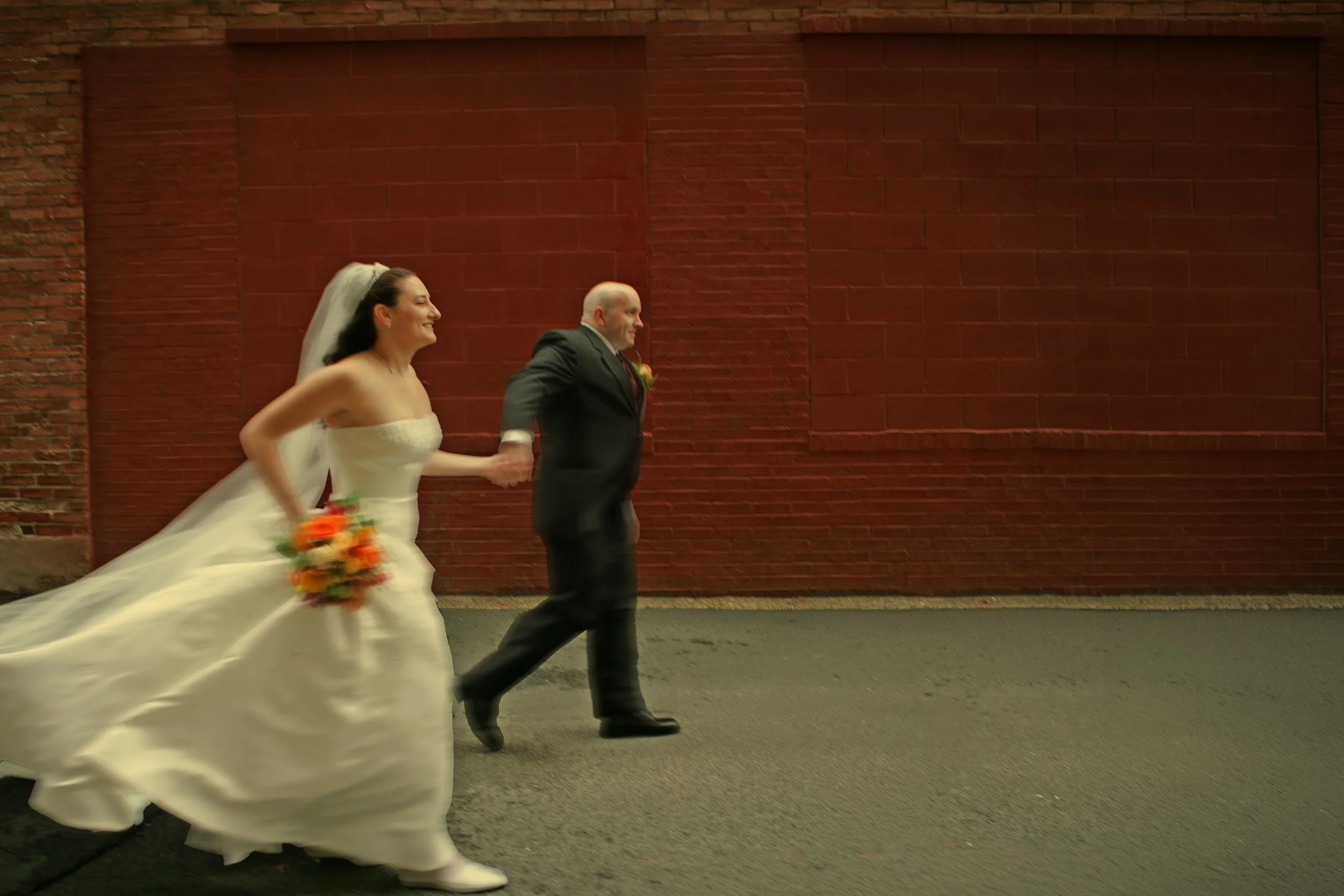 bond-ballroom-wedding-bride-groom-street-level.jpg
