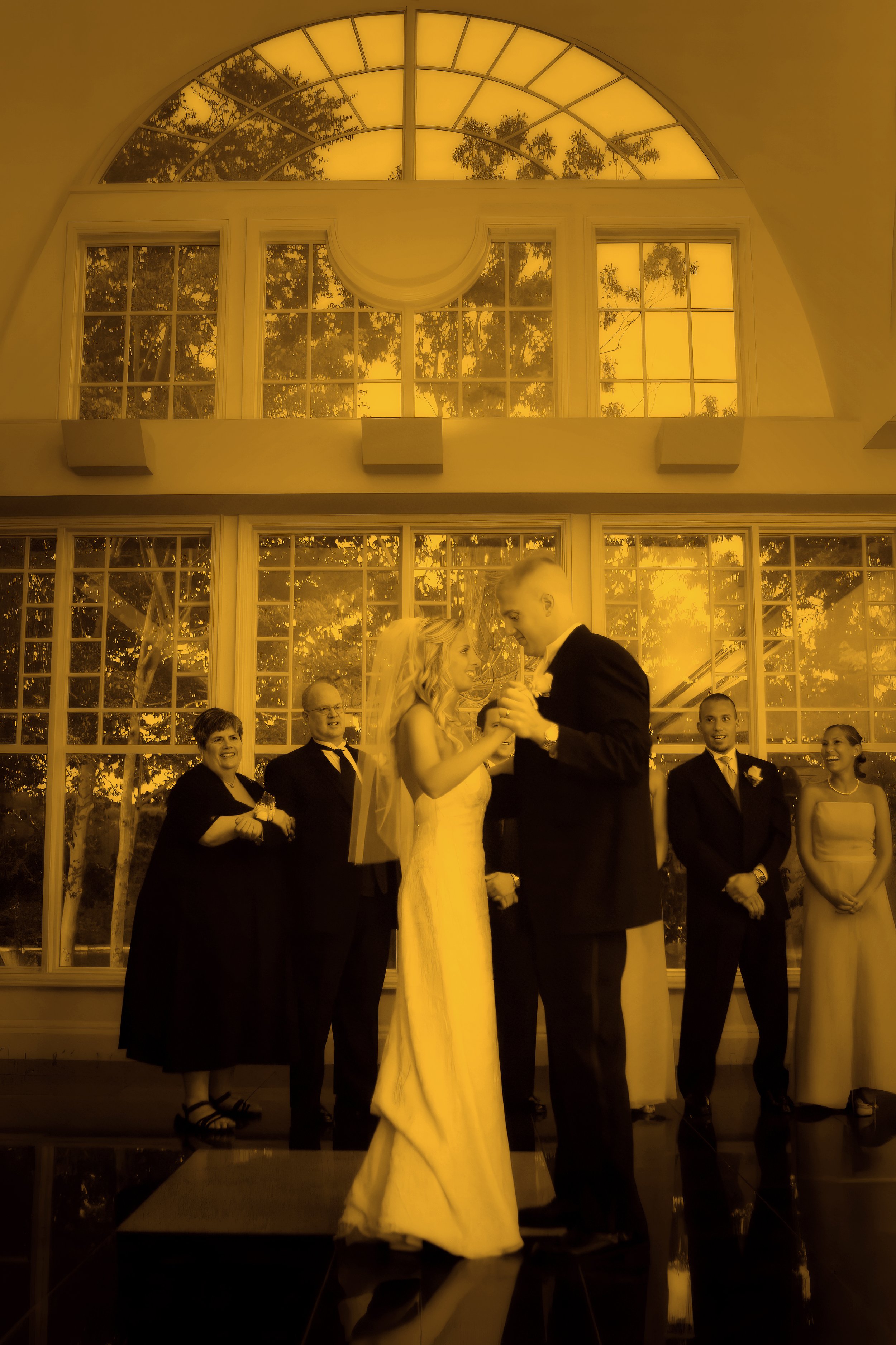 waterview-monroe-ct-wedding-reception-fine-art-first-dance.jpg
