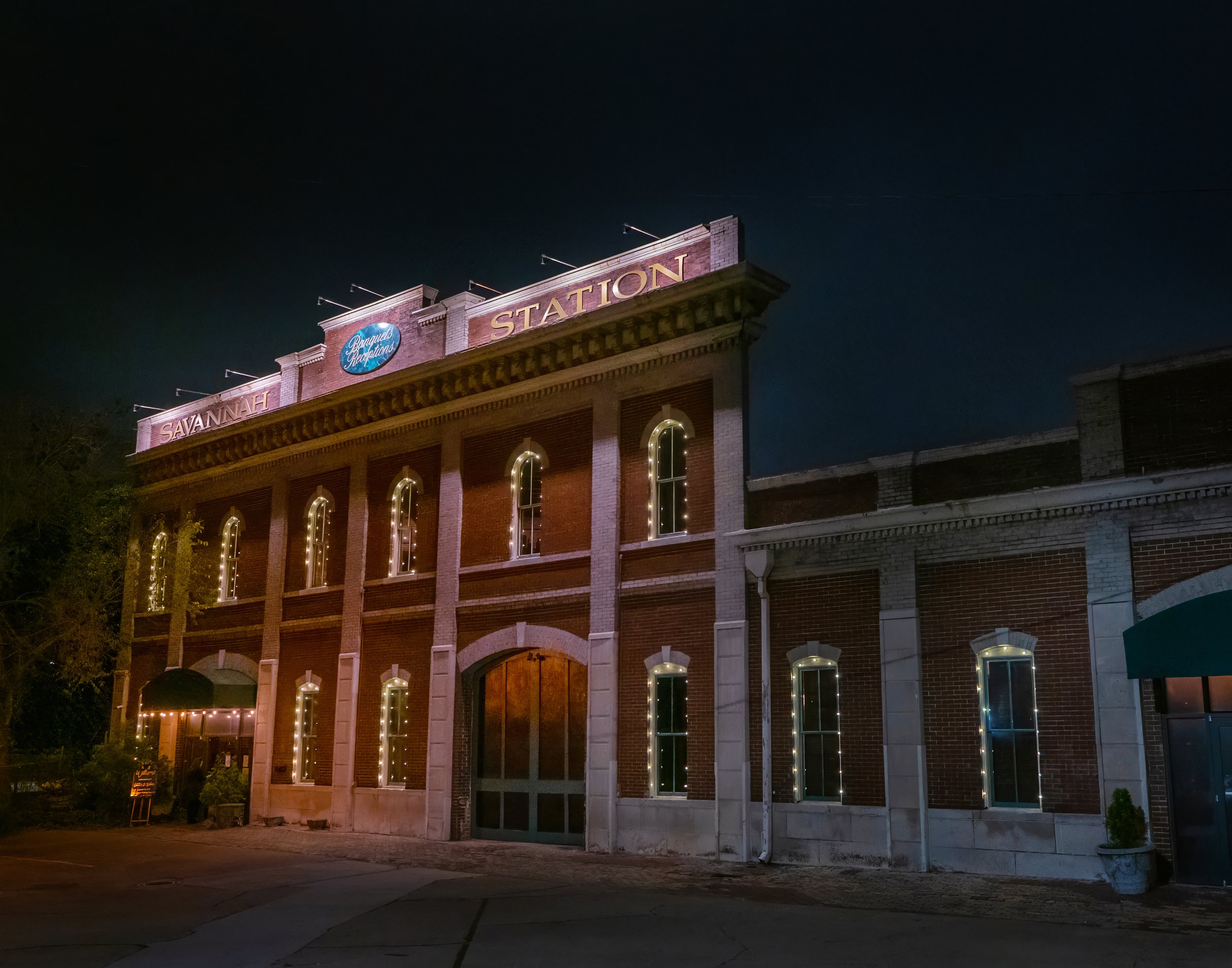 Savannah Station Exterior at Night Wedding Lighting