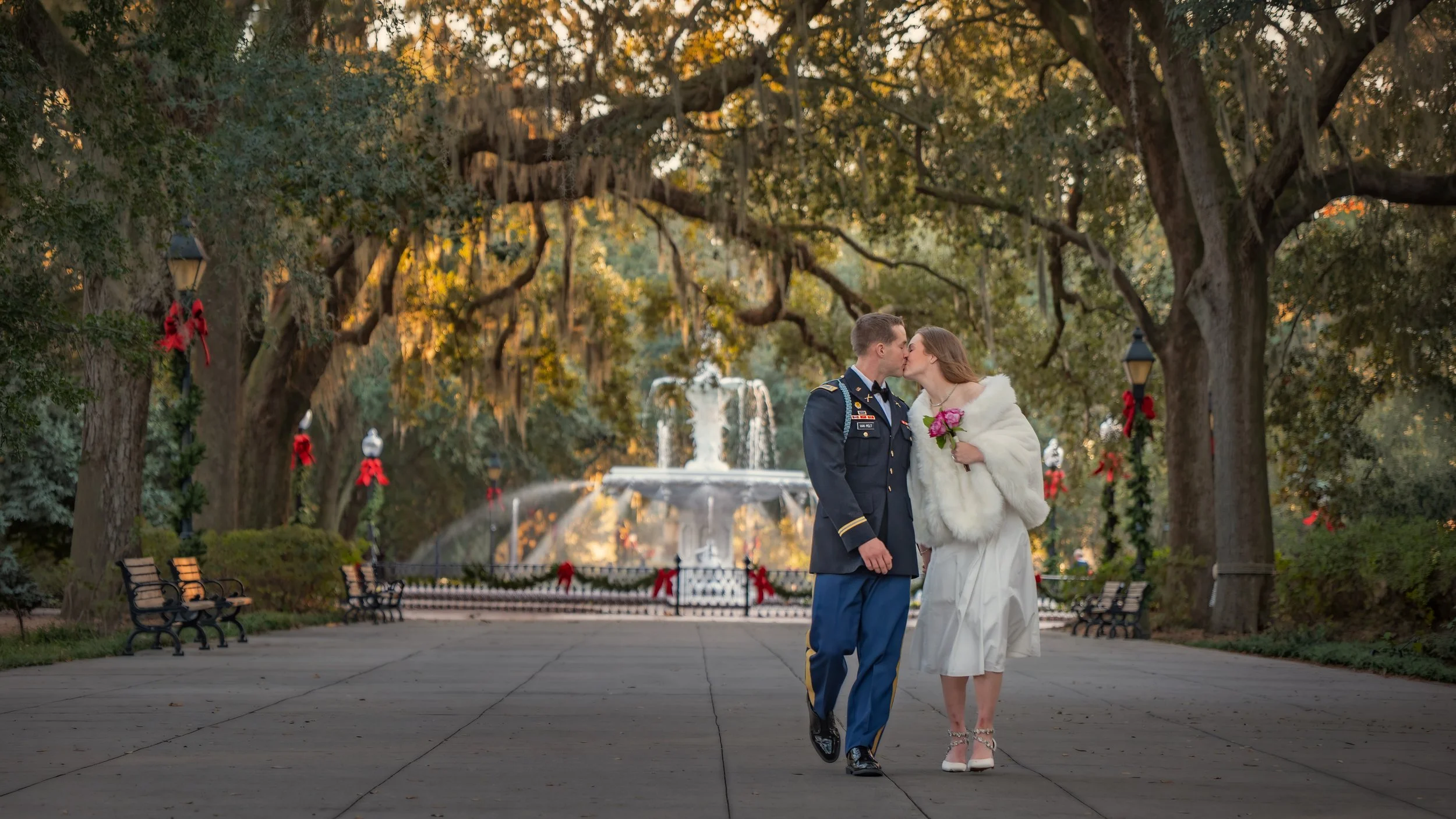 Romantic Kiss on the Forsyth Park Promenade