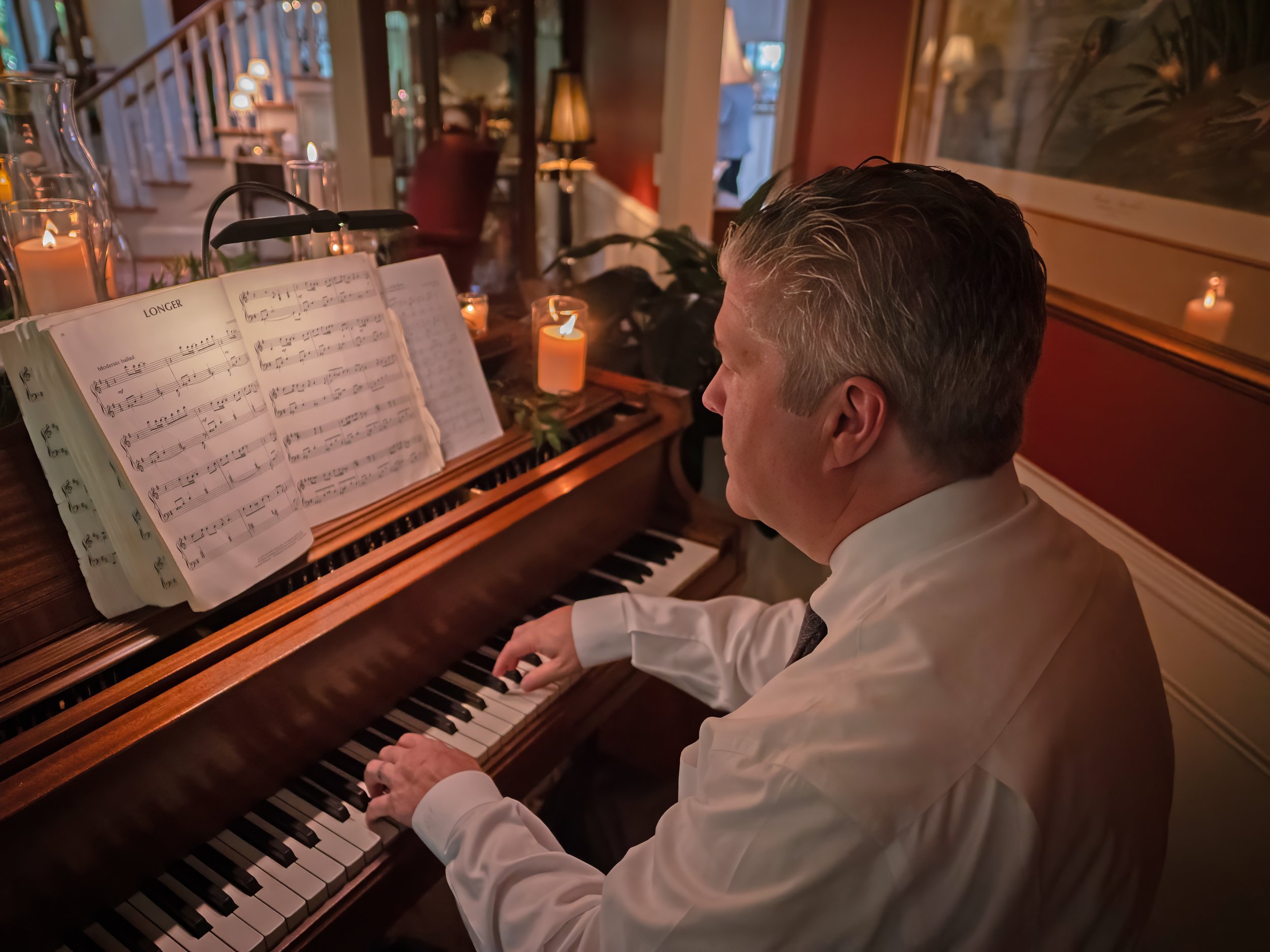 Live Piano in the Main House