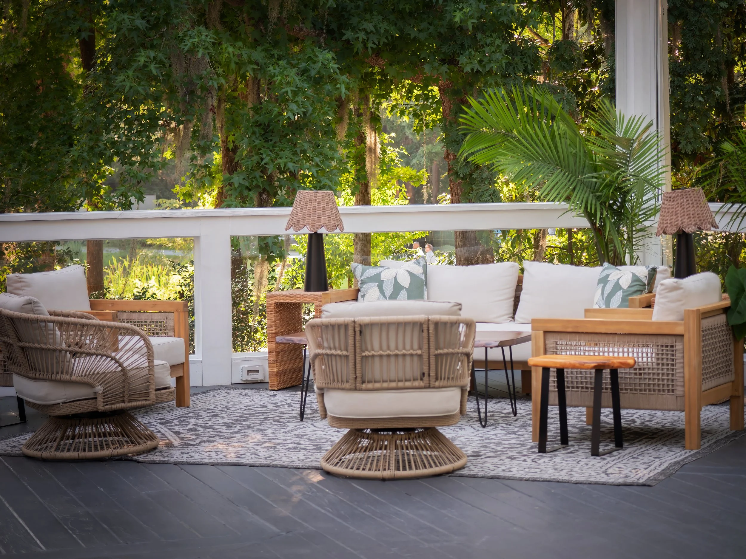 Elevated Deck Lounge