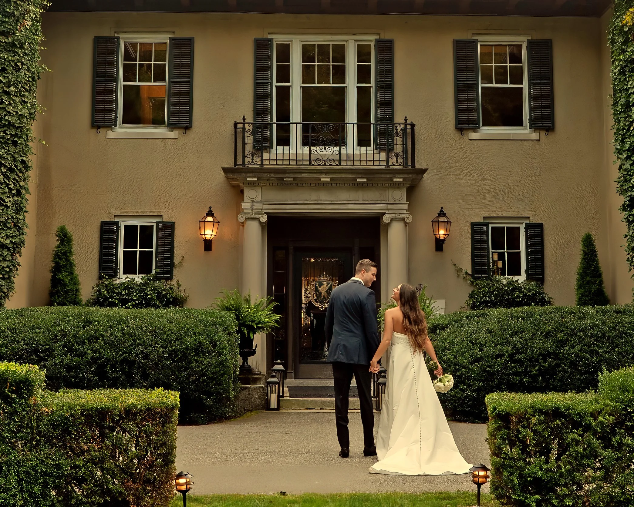 Romantic Walk in Front of Lord Thompson Manor