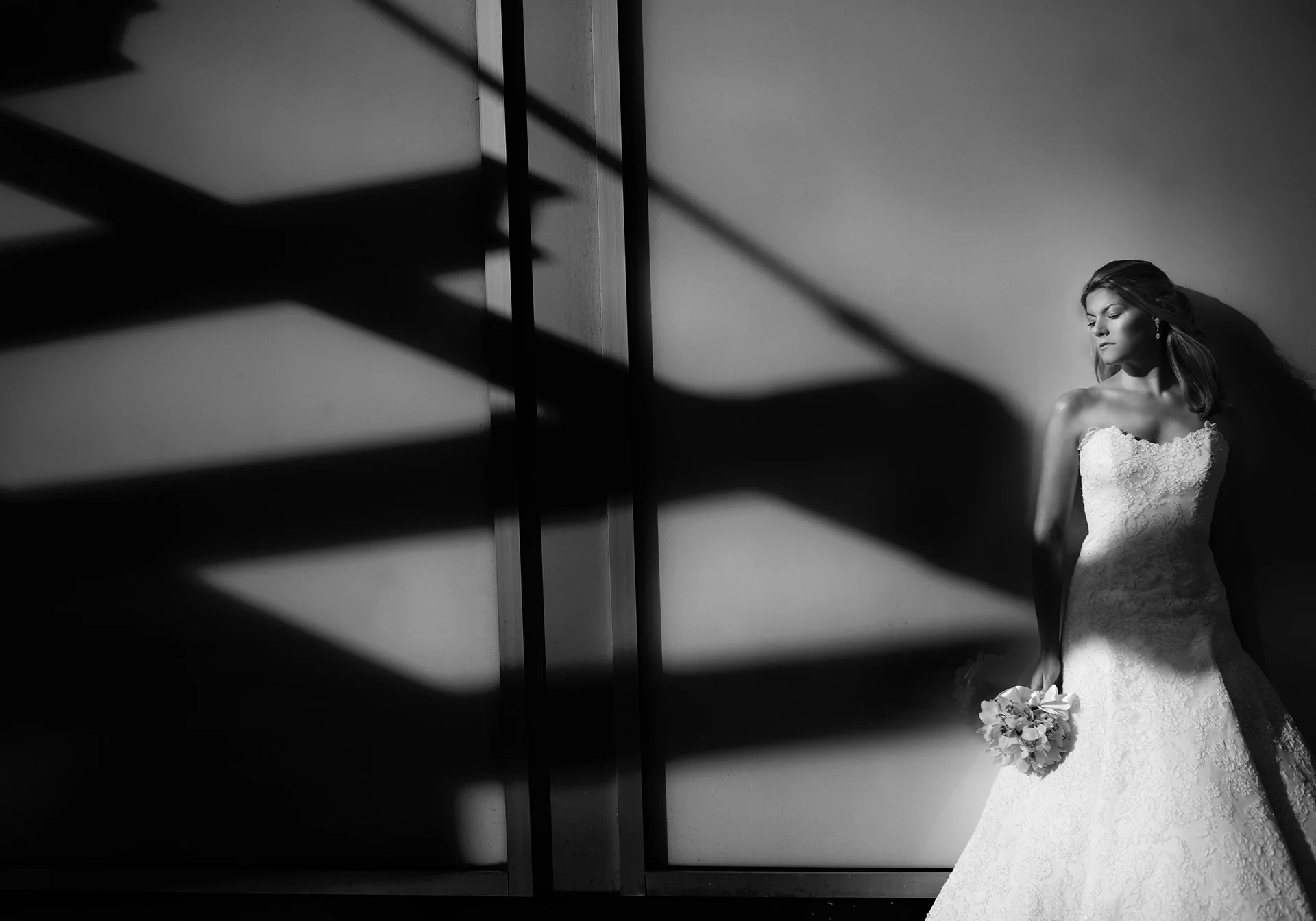 NYC wedding photographer Maring Visuals crafts fashion forward bridal portraits