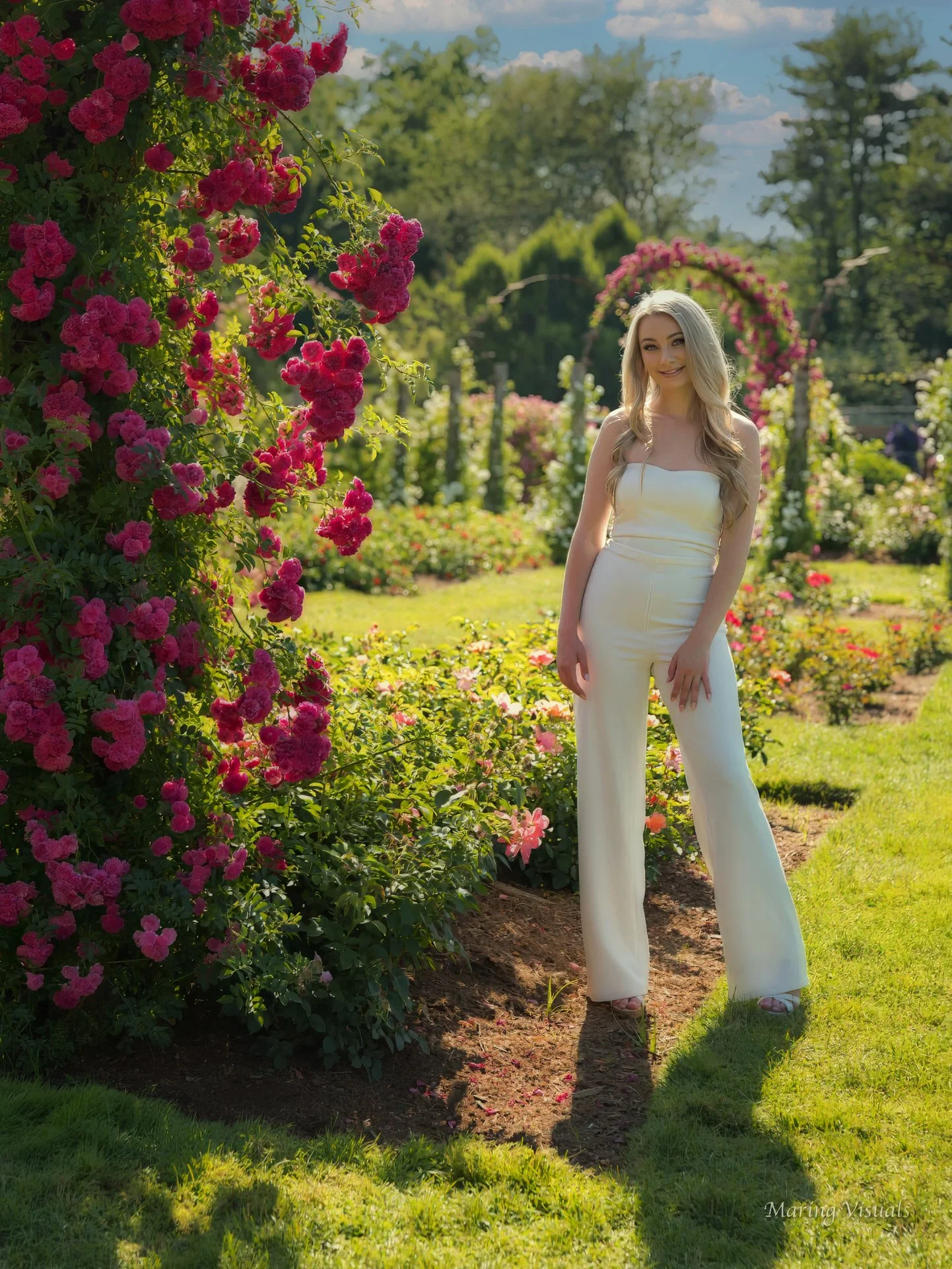Editorial style senior portrait at Elizabeth Park in Hartford showing a fashionable high school senior.