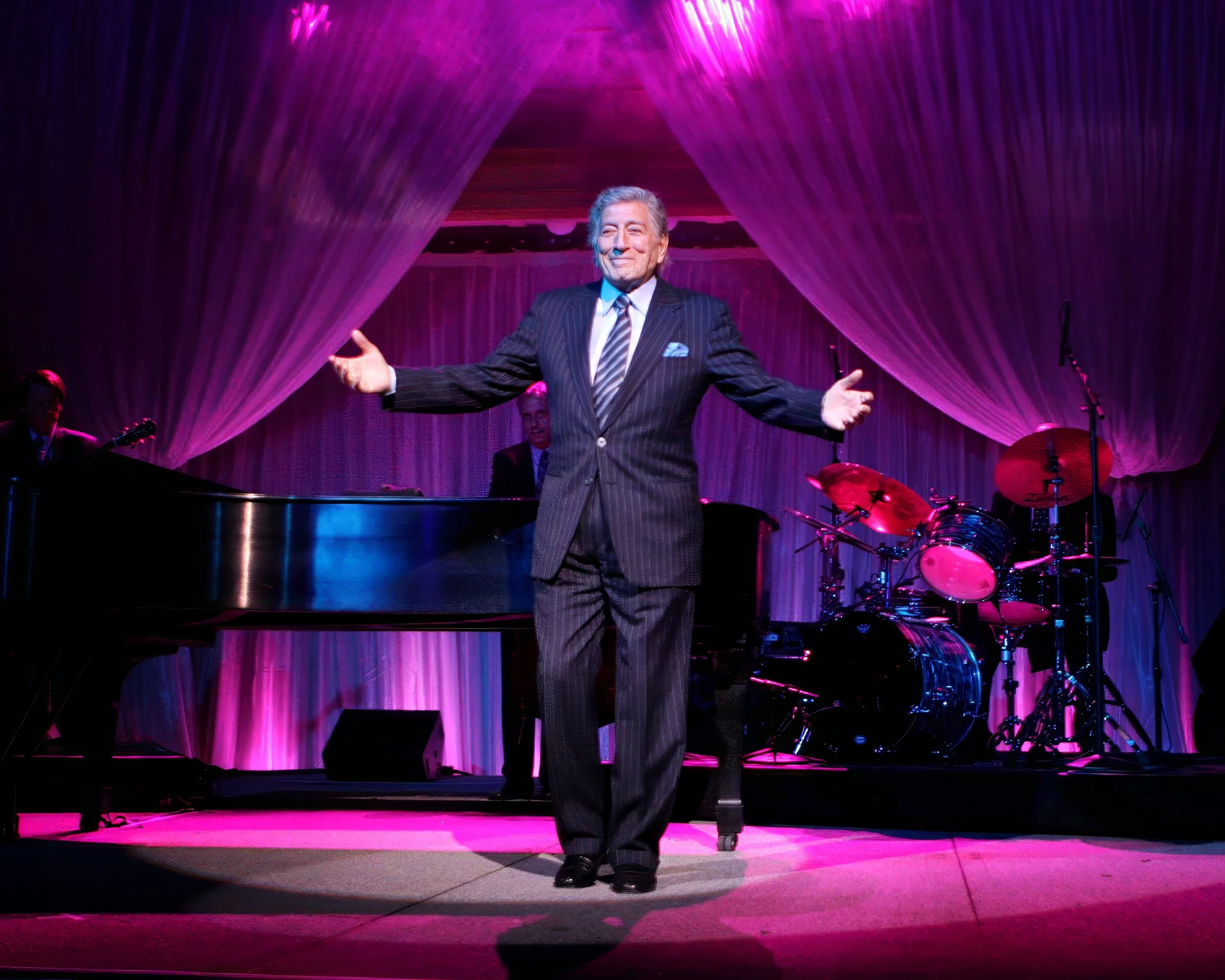 Tony Bennet performs at Cipriani NYC at a corporate event.