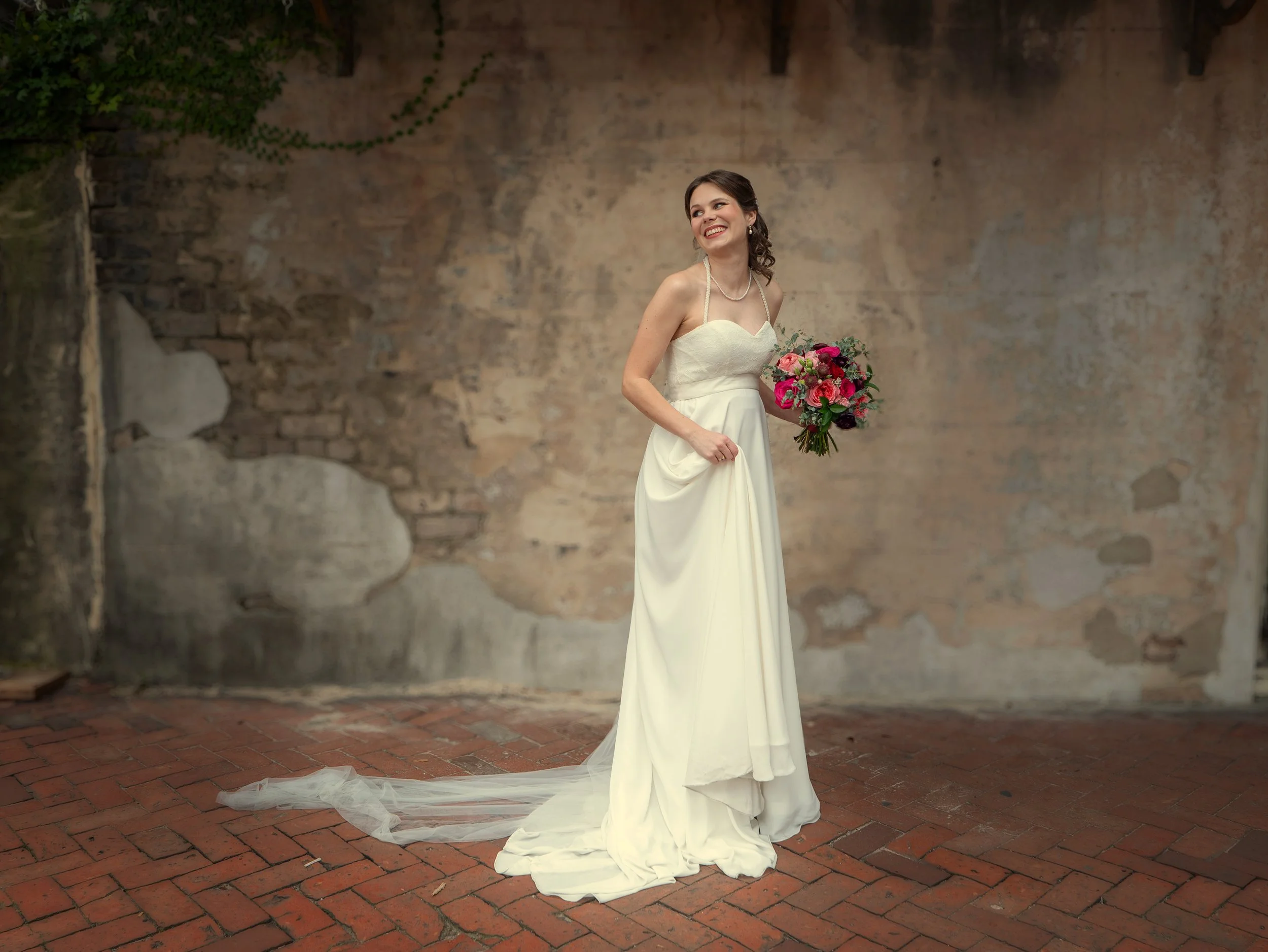 Forsyth Park elopement packages two hour session Historic District portraits Monterey Square Savannah wedding photography