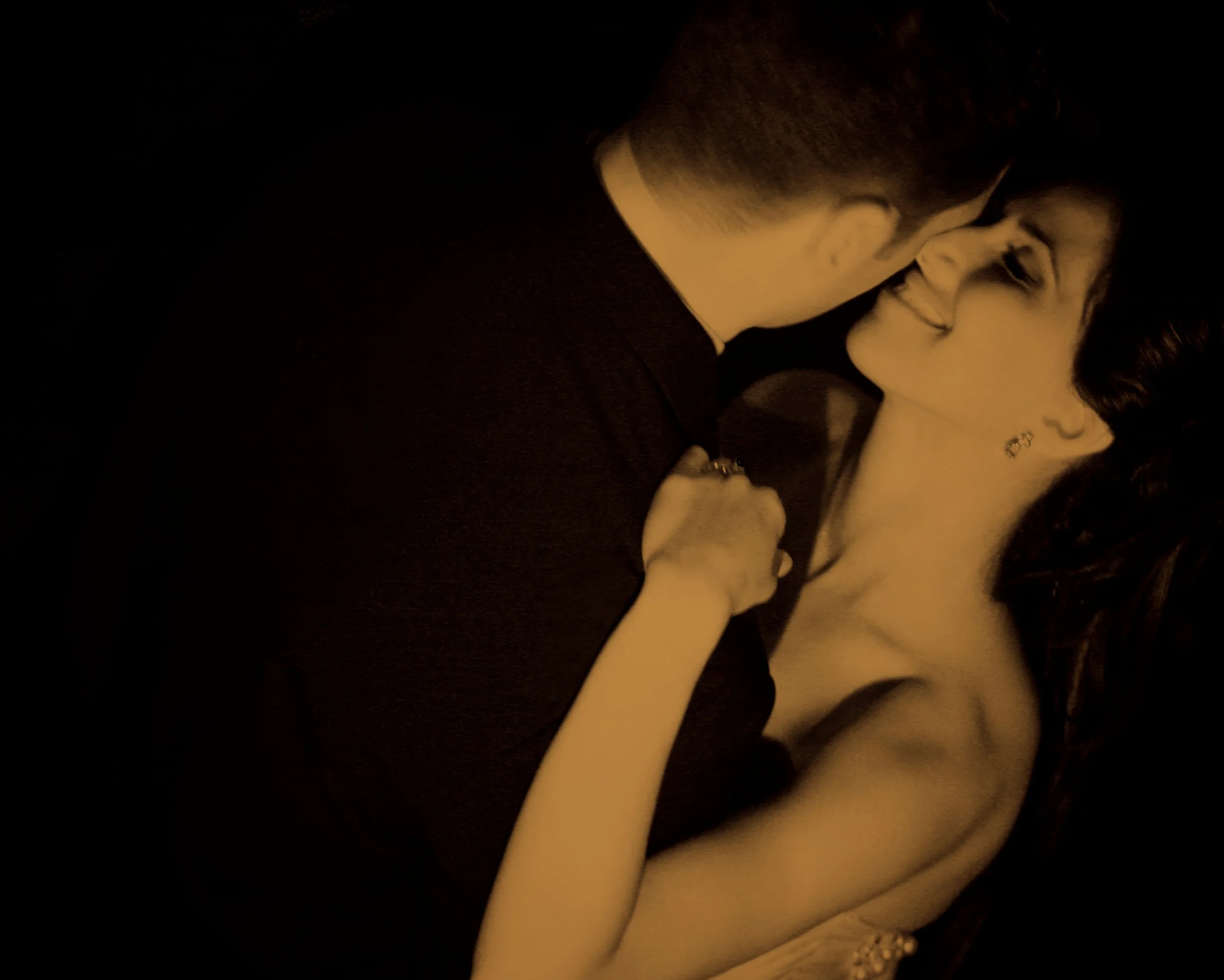 Emotional bird’s-eye view of a couple sharing their first dance at Angel Orensanz.