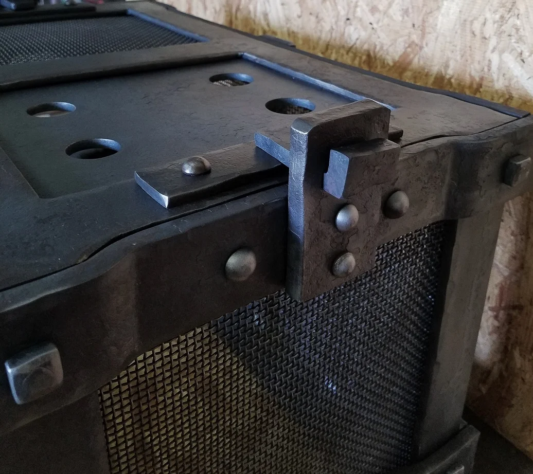 Amplifier Box Detail