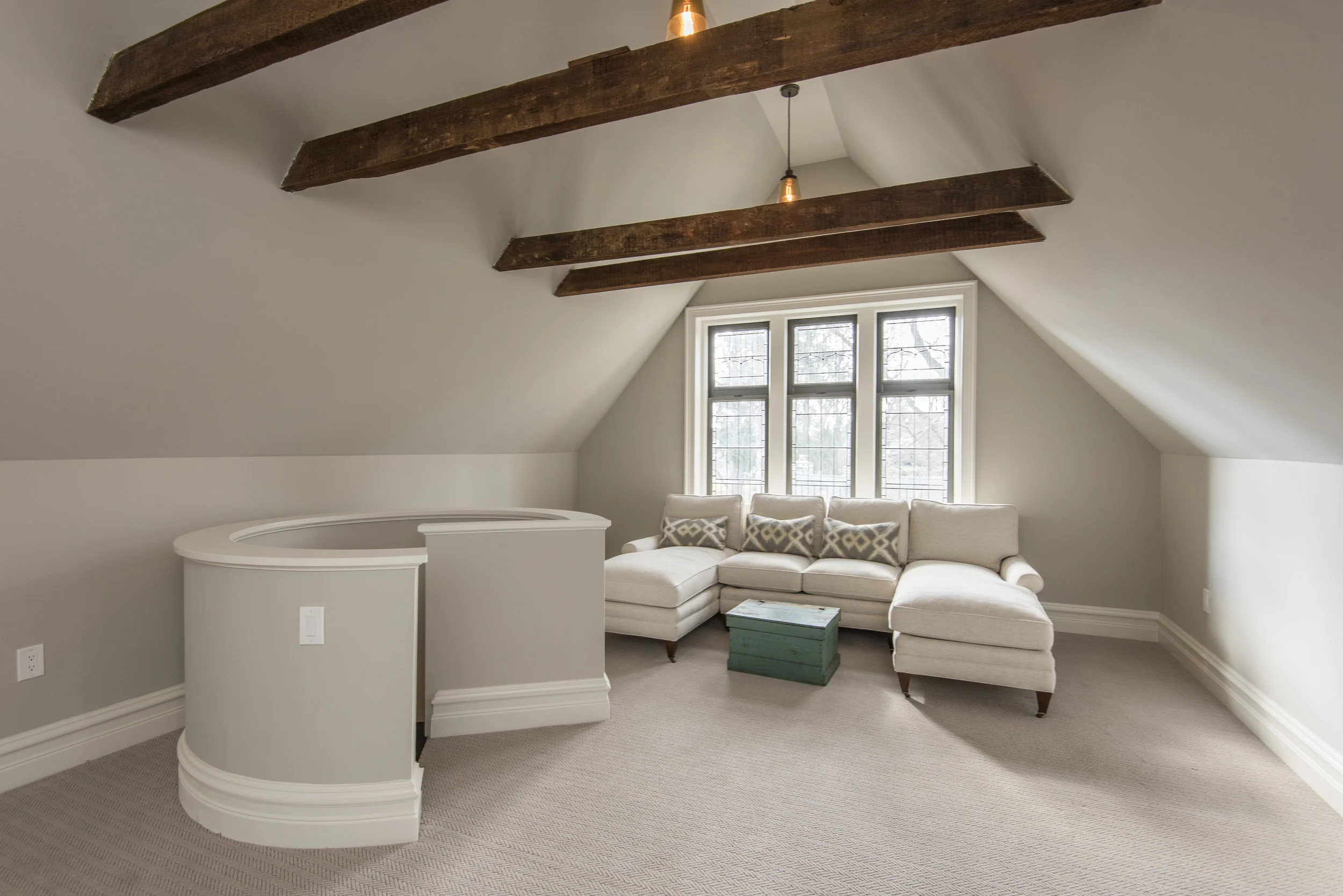 100 Pembroke Ave23.jpg