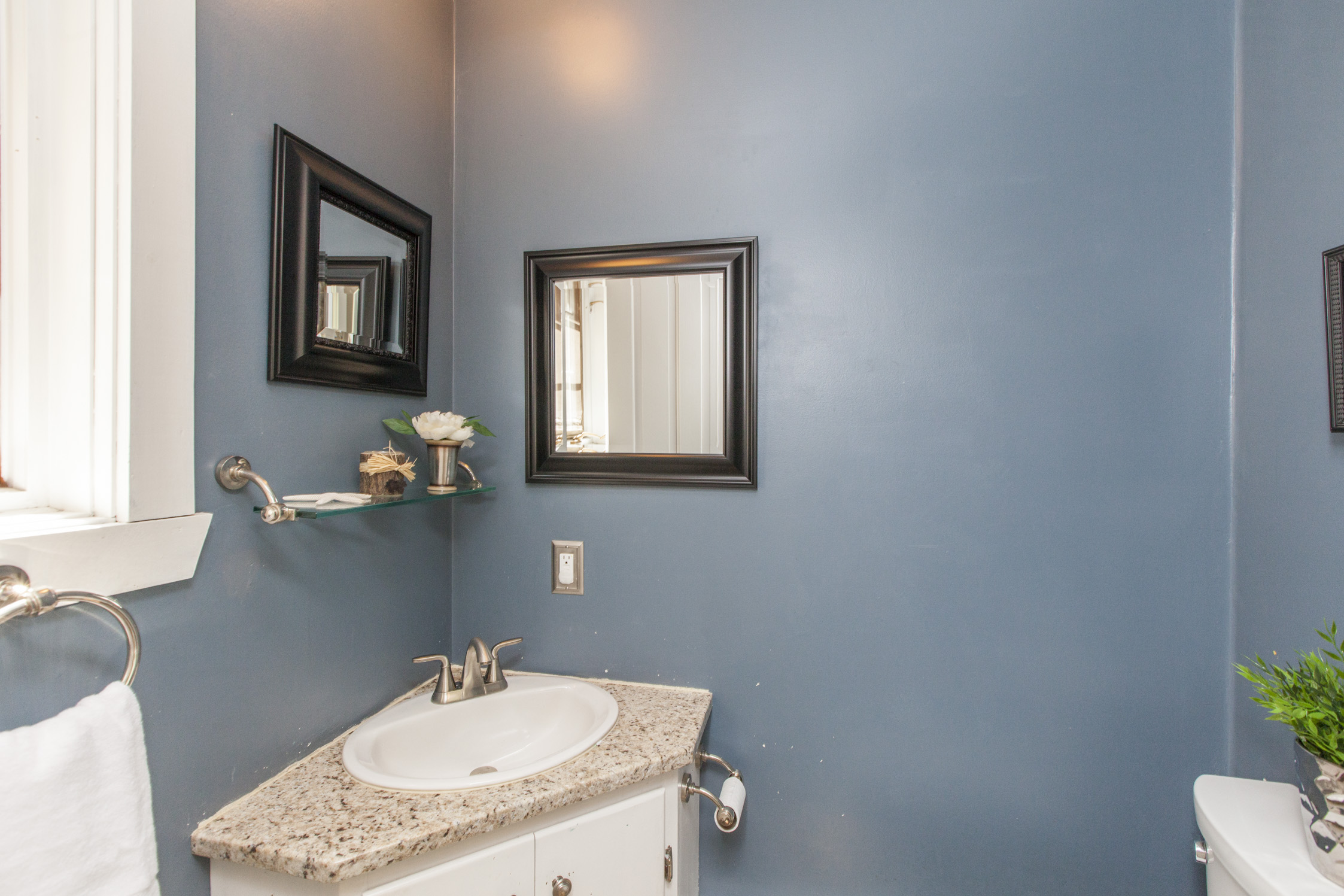 237 Exeter Rd_alcovemedia13.jpg