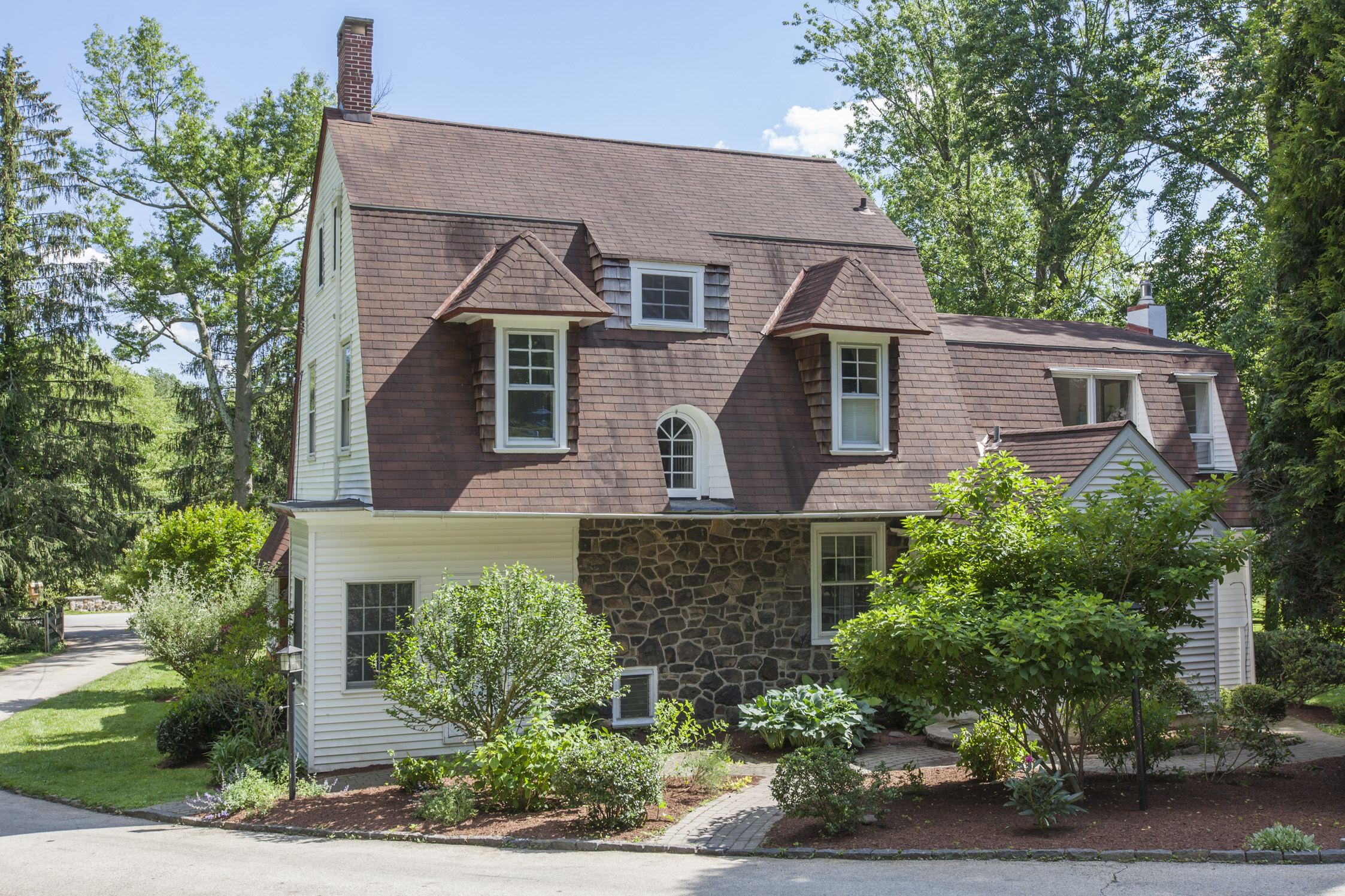 237 Exeter Rd_alcovemedia72.jpg