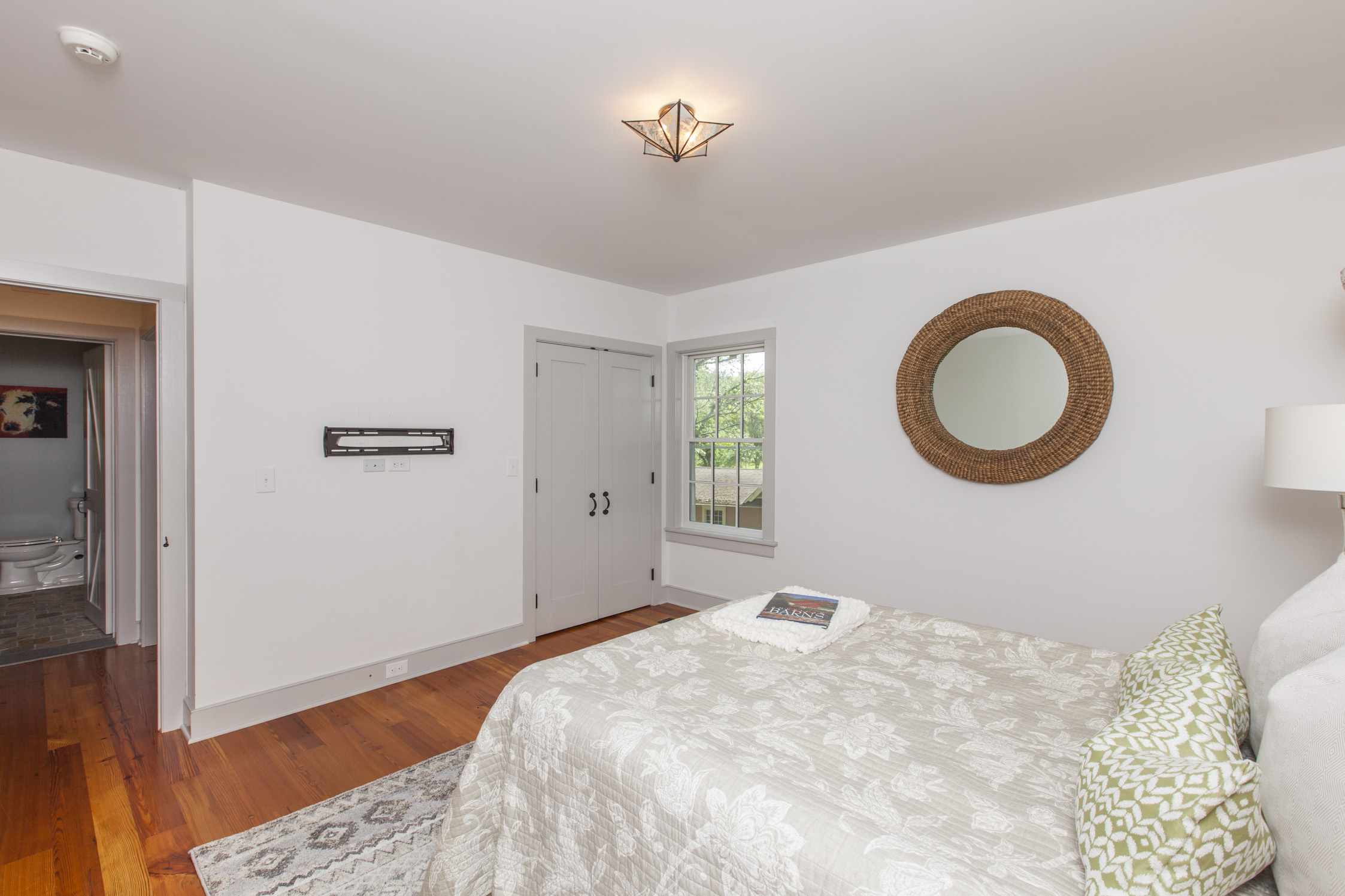 237 Exeter Rd_alcovemedia97.jpg