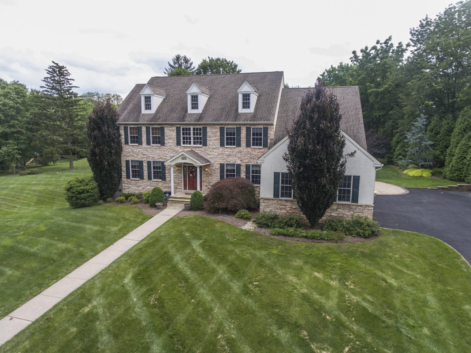 2619 Valley Rd Drone_alcovemedia1.jpg
