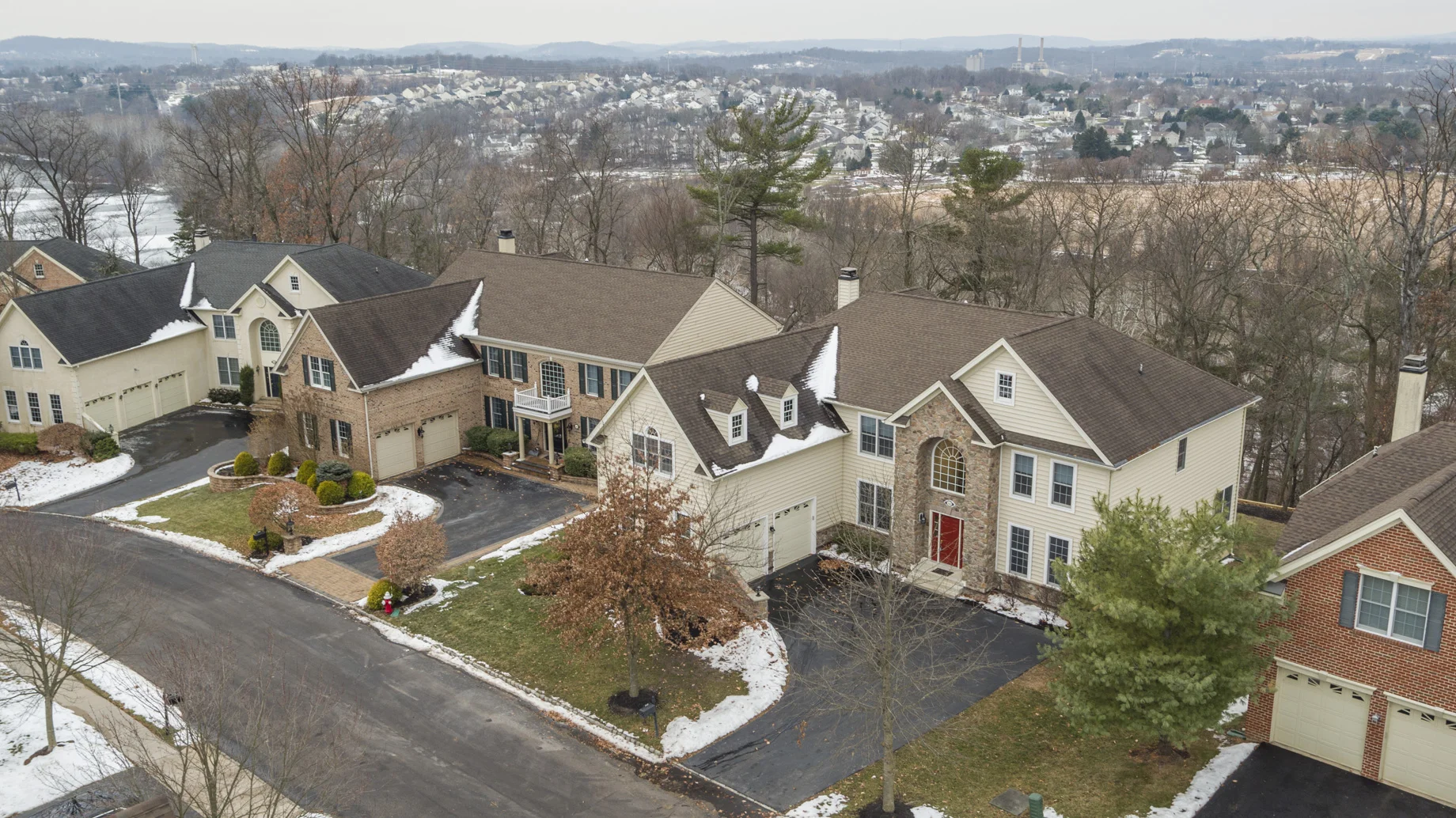 242+Rivercrest+Drive24.jpg