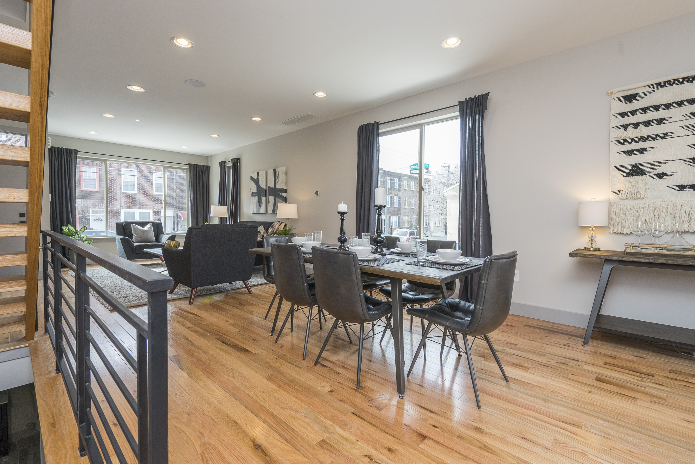 2011 E Huntingdon St_7.jpg