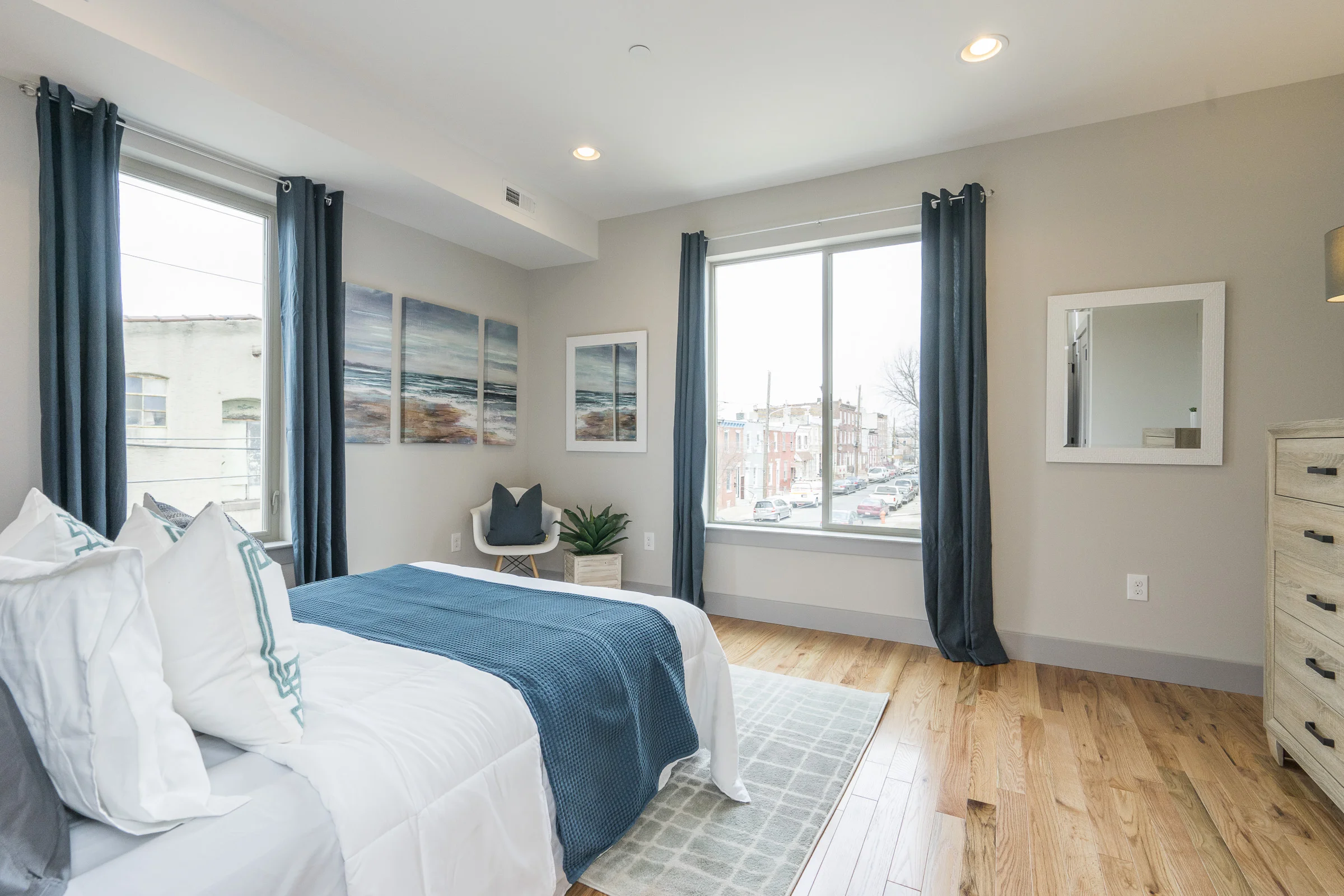2011 E Huntingdon St_19.jpg