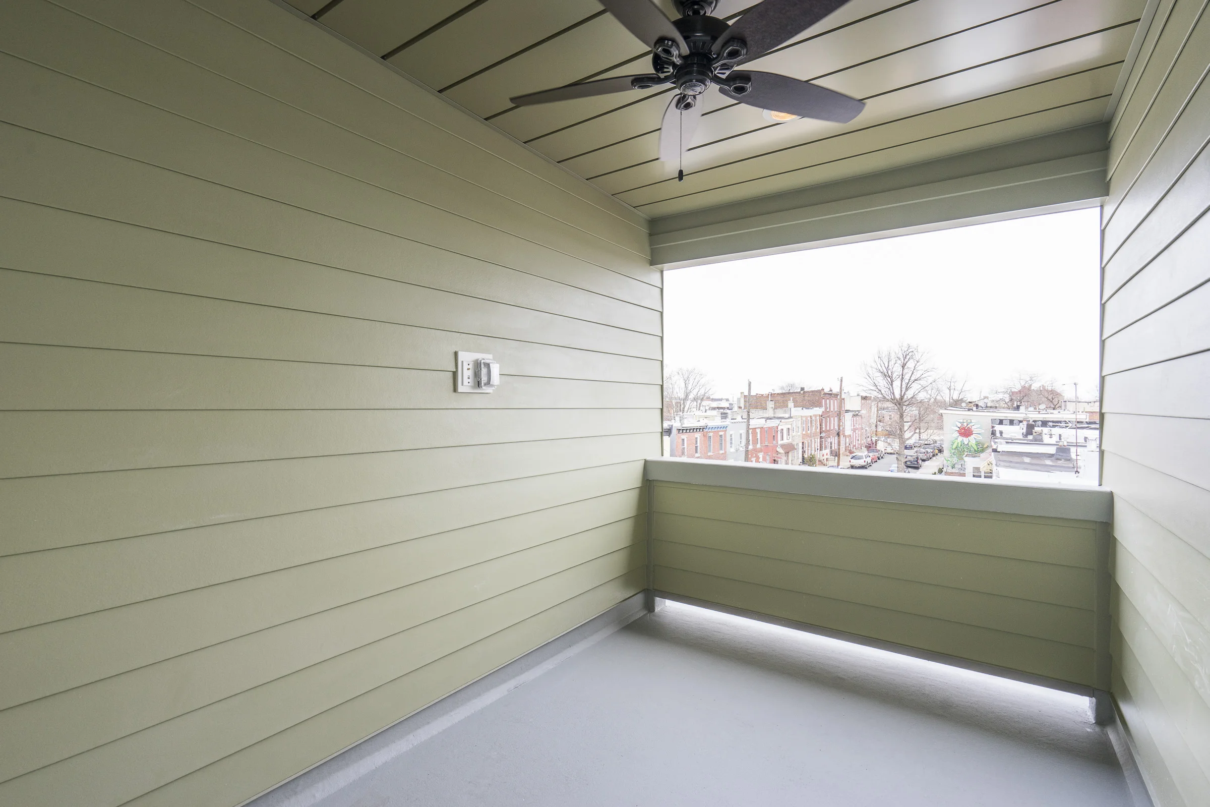 2011 E Huntingdon St_25.jpg
