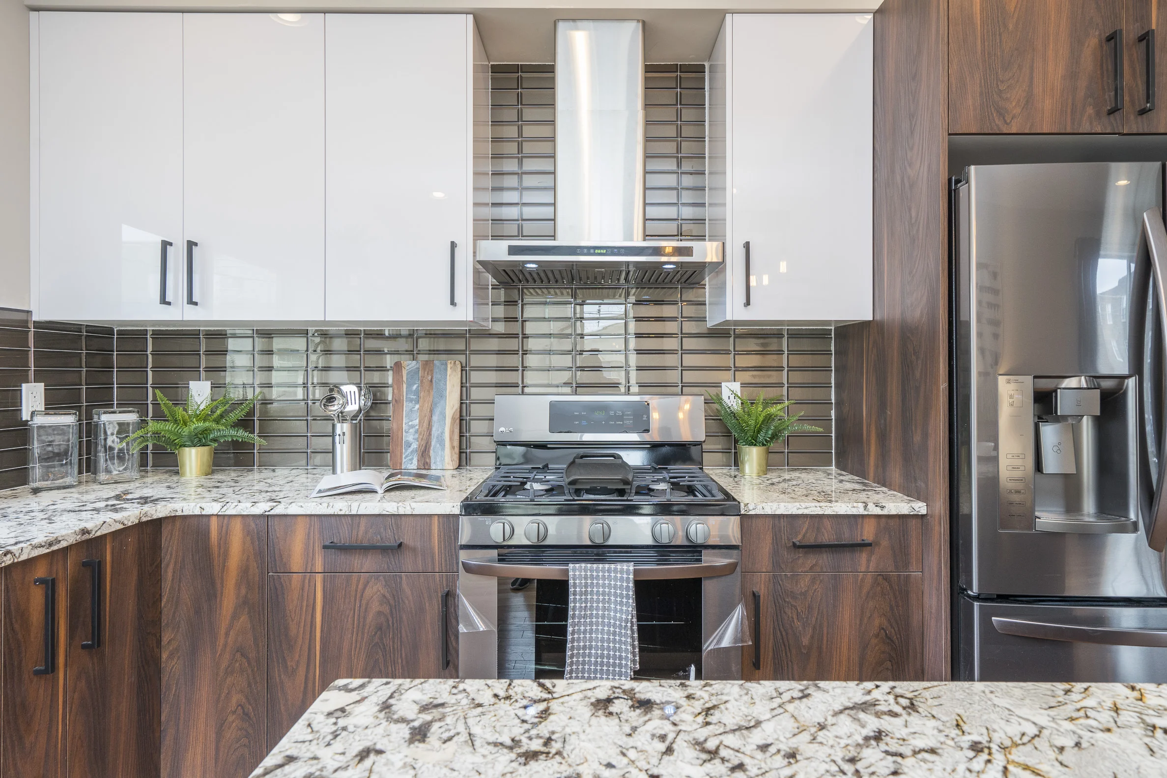2011 E Huntingdon St_47.jpg