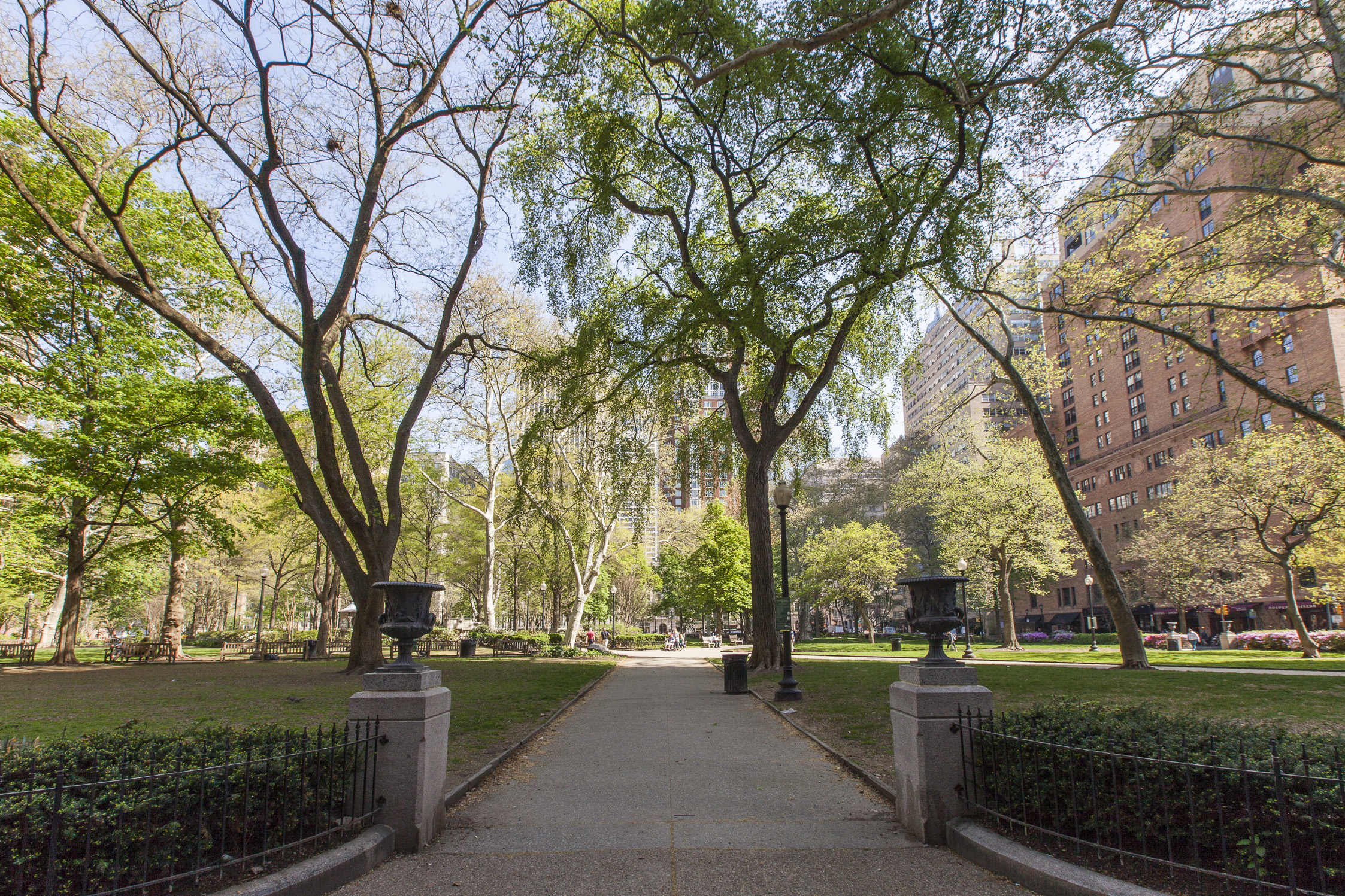 MLS 1806-18 Rittenhouse Sq Unit 31125.jpg