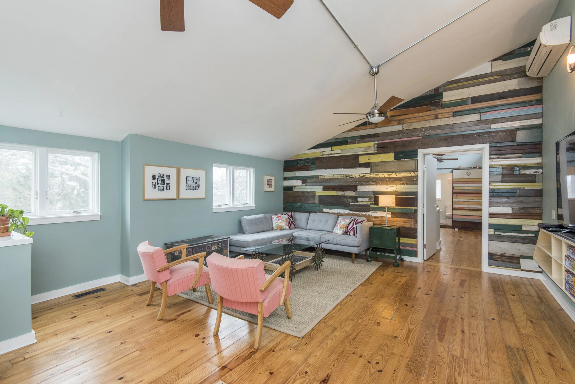 8203 Gladstone Road40.jpg