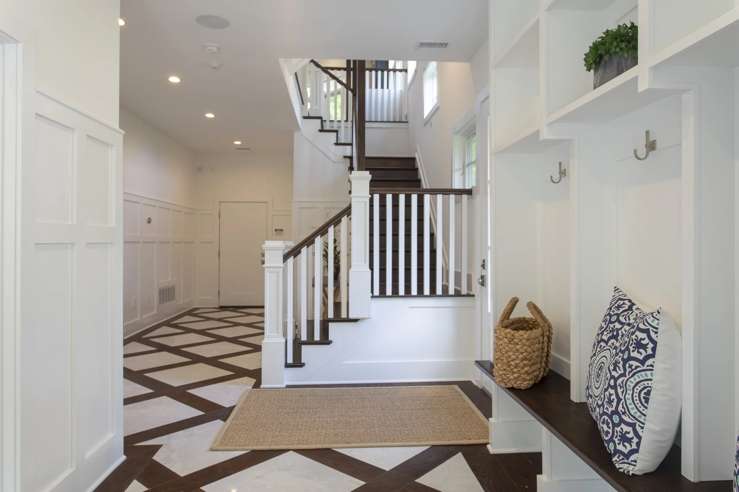 MLS 8719 Shawnee St_9.jpg