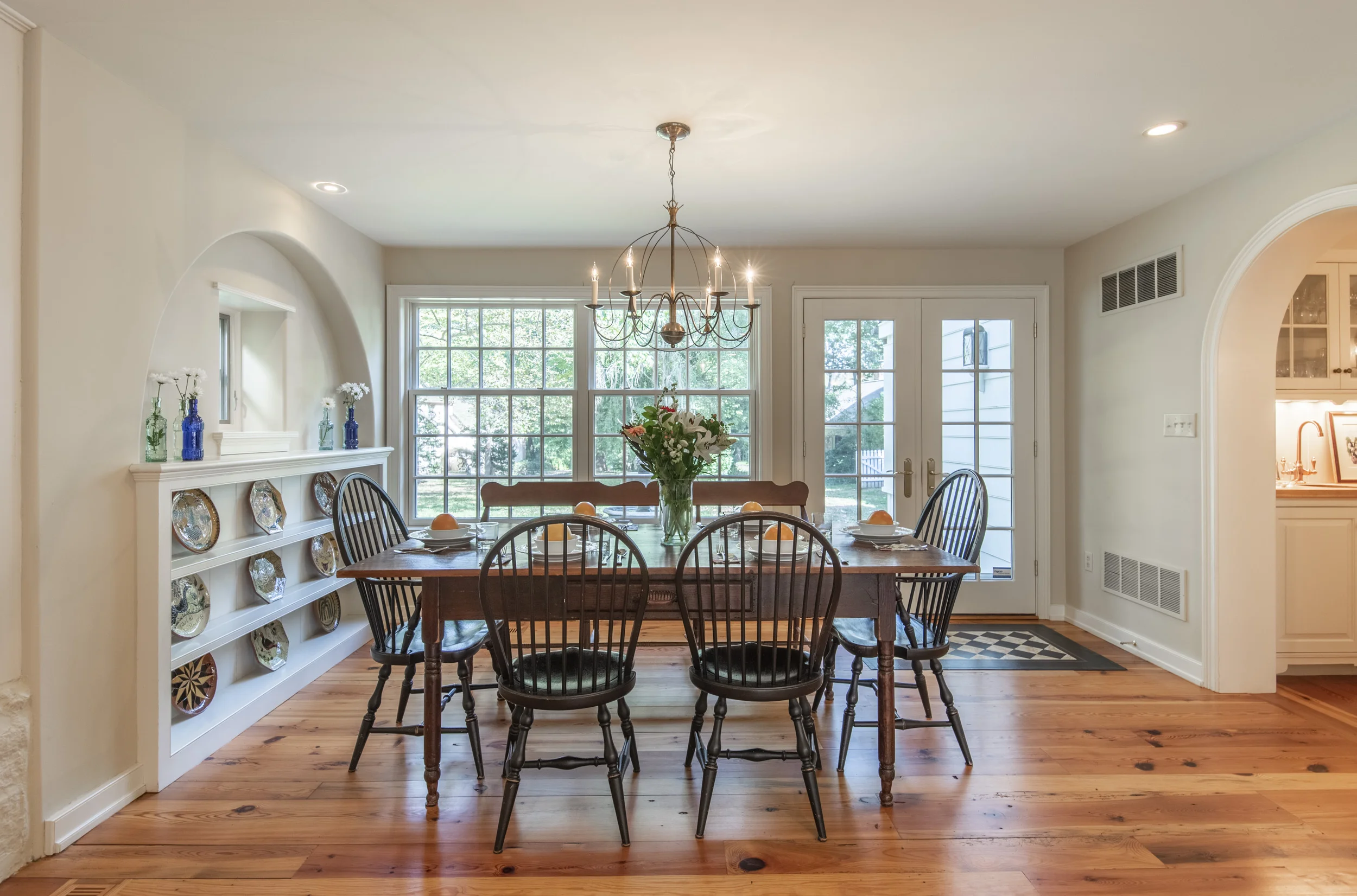 815 Larkspur Ln_digital_11.jpg