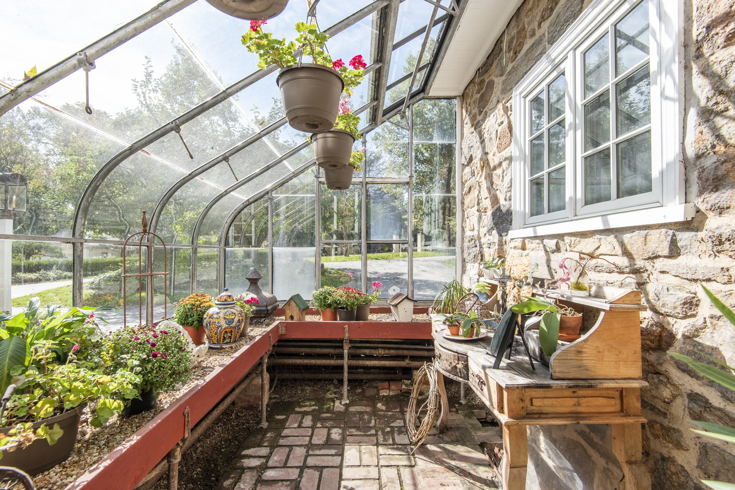 815 Larkspur Ln_digital_20.jpg