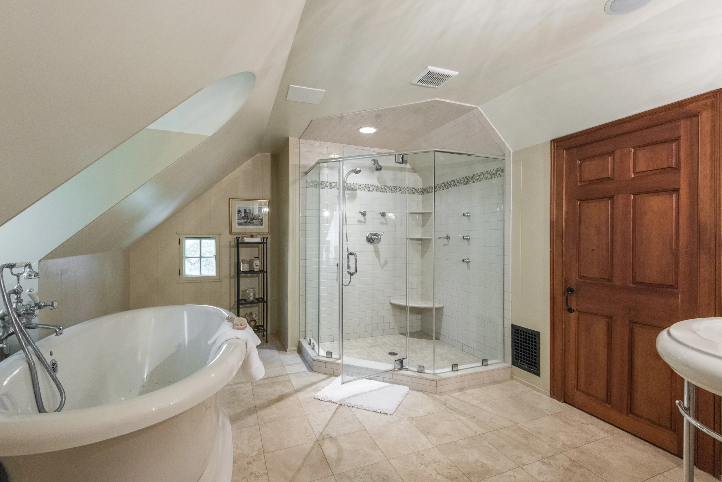 815 Larkspur Ln_digital_37.jpg