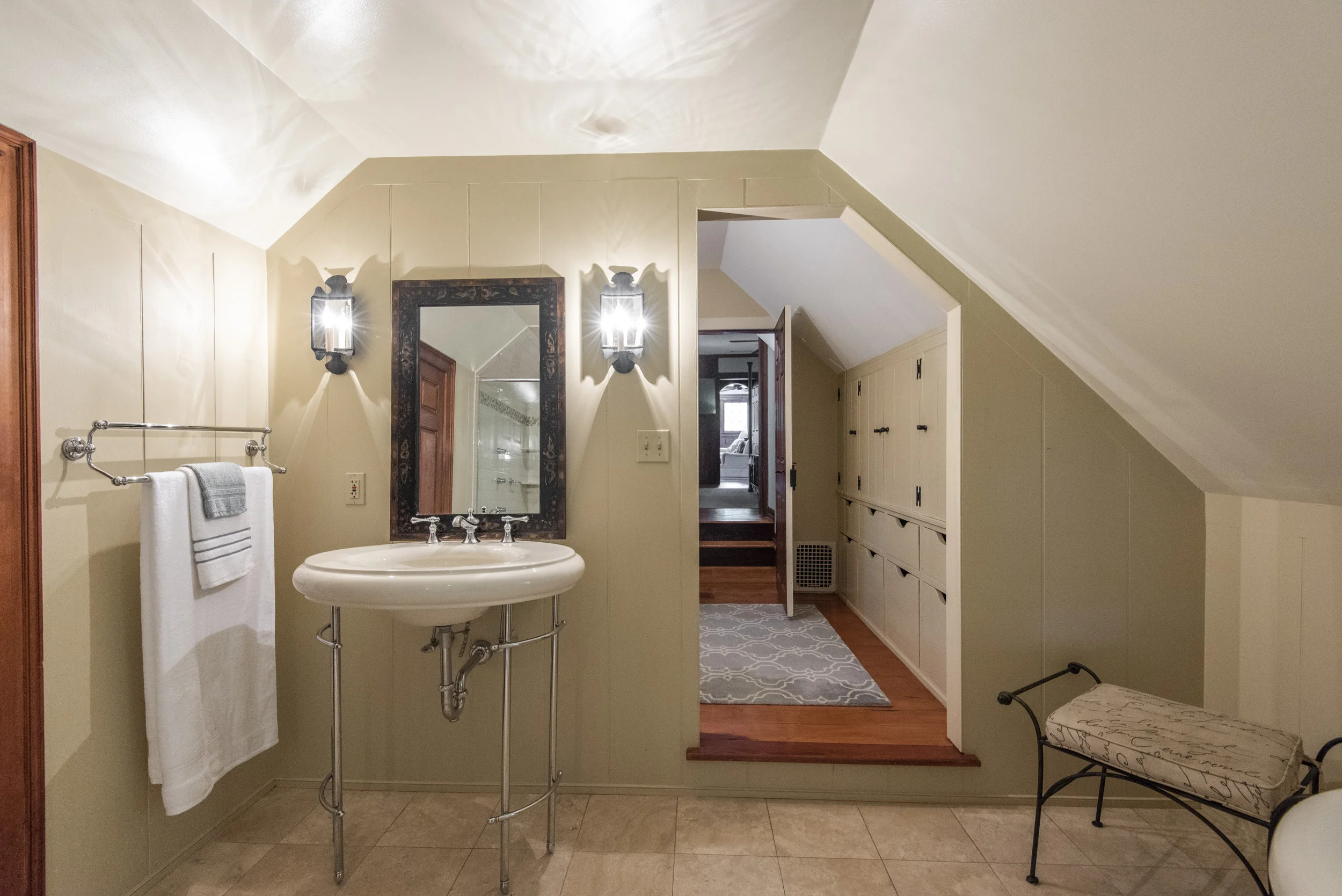 815 Larkspur Ln_digital_38.jpg