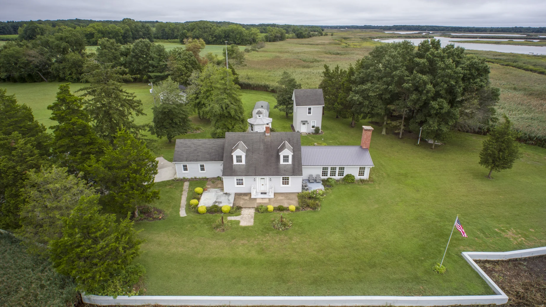 MLS 75 Pease Lane10.jpg
