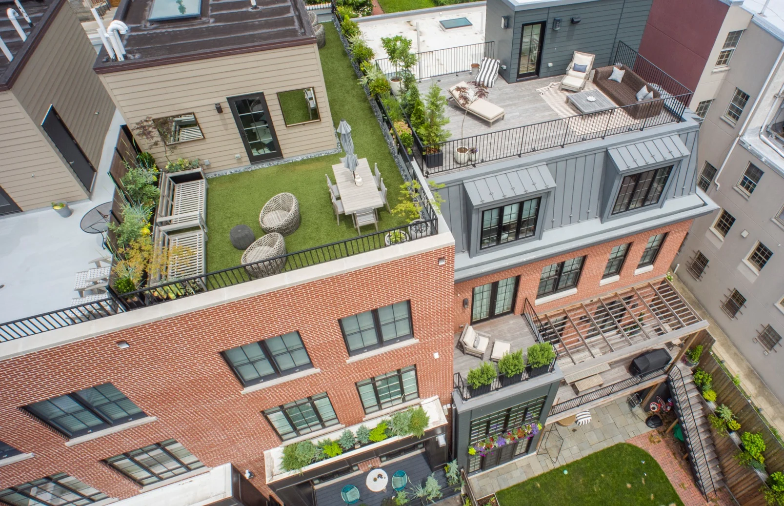 Property of the Week - Today's Timeless Elegance - 2324 Green St, Philadelphia PA 19130