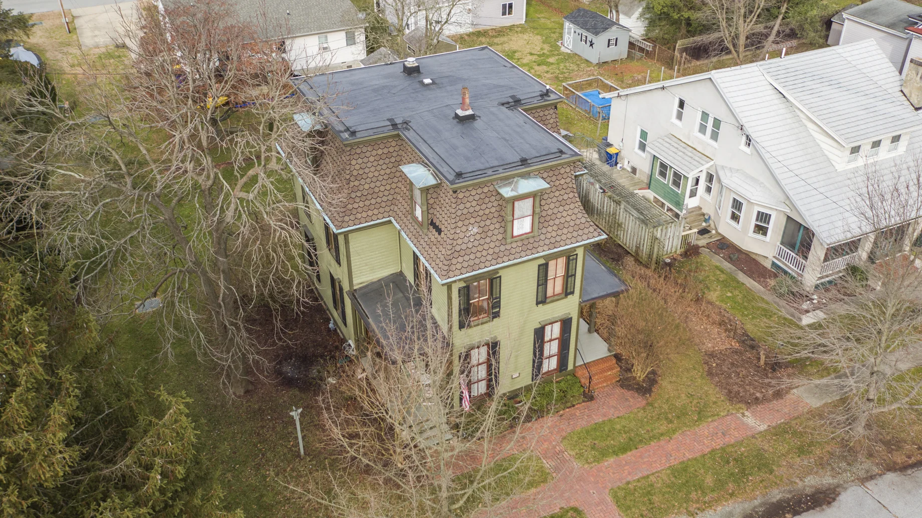 MLS 206 Jefferson St15.jpg