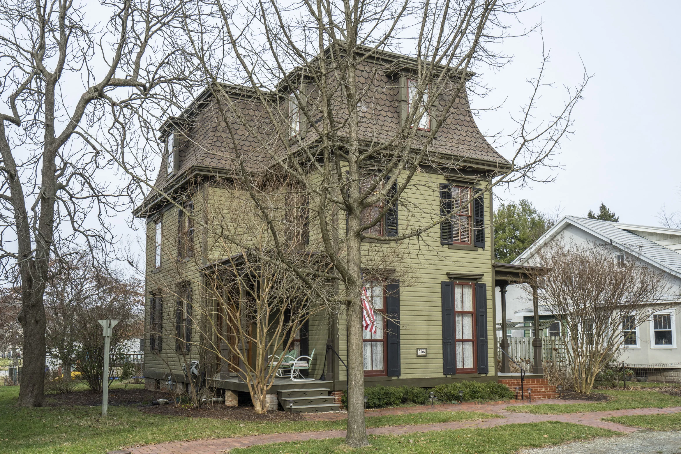 MLS 206 Jefferson St20.jpg