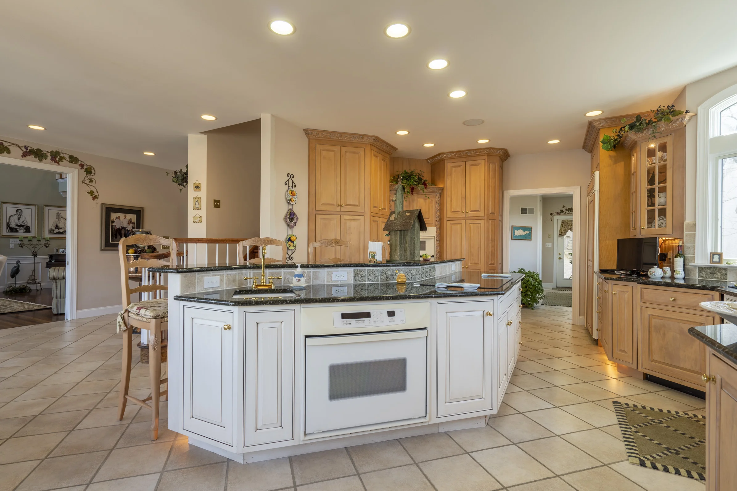MLS 4 Matisse Drive35.jpg