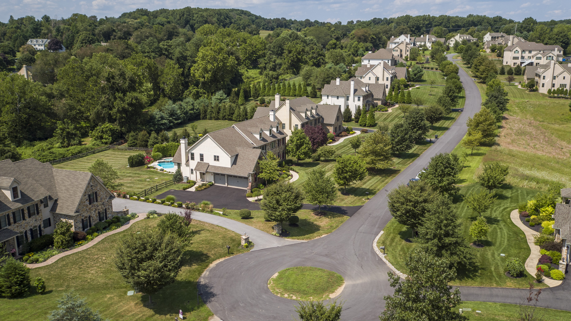 18 Colonial Dr8.jpg