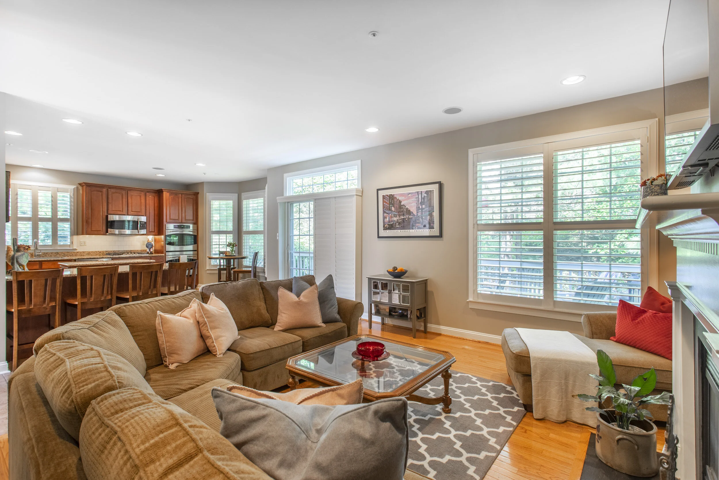 400 Spring Garden Ln_digital_17.jpg