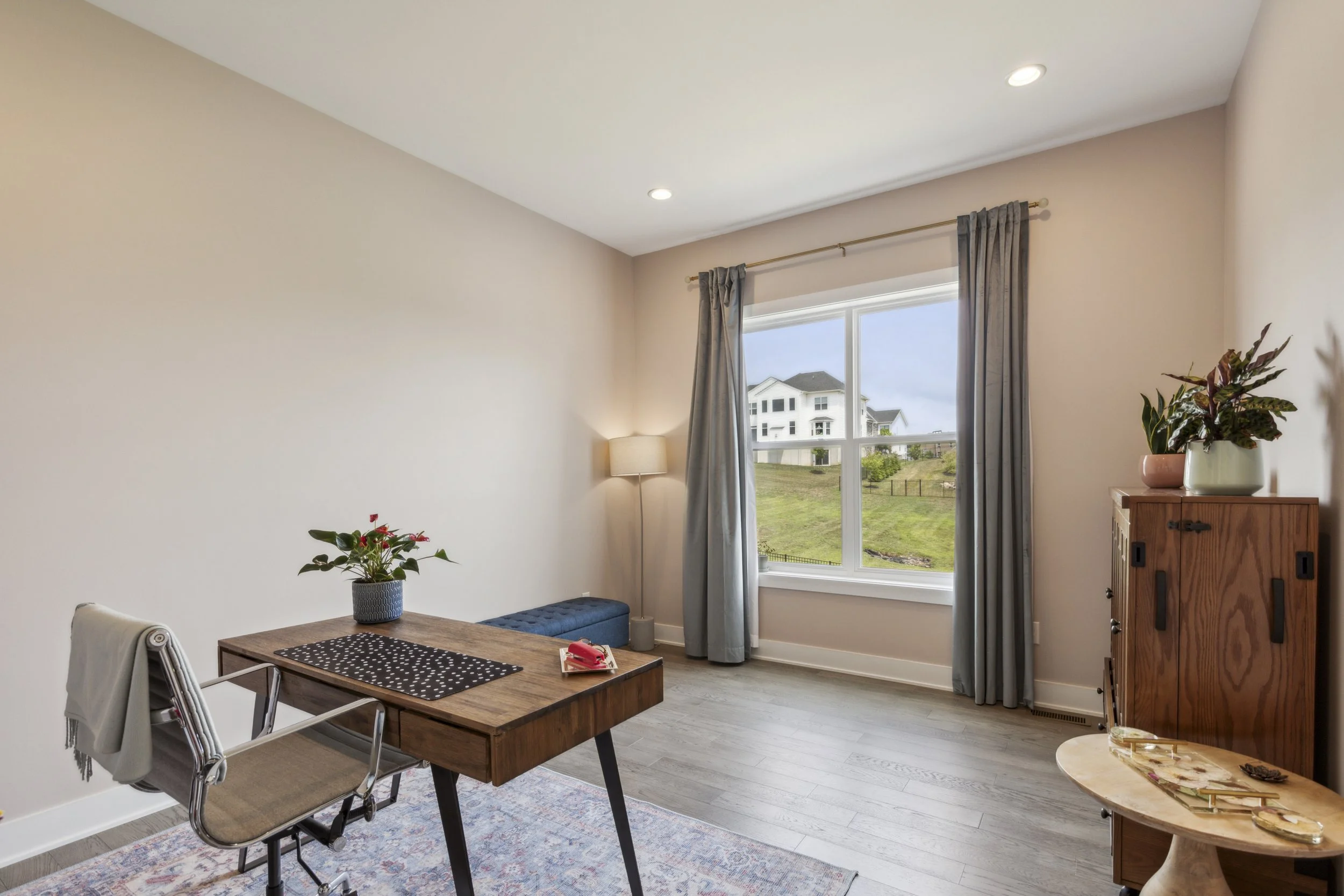2596 Hawthorn Drive49.jpg