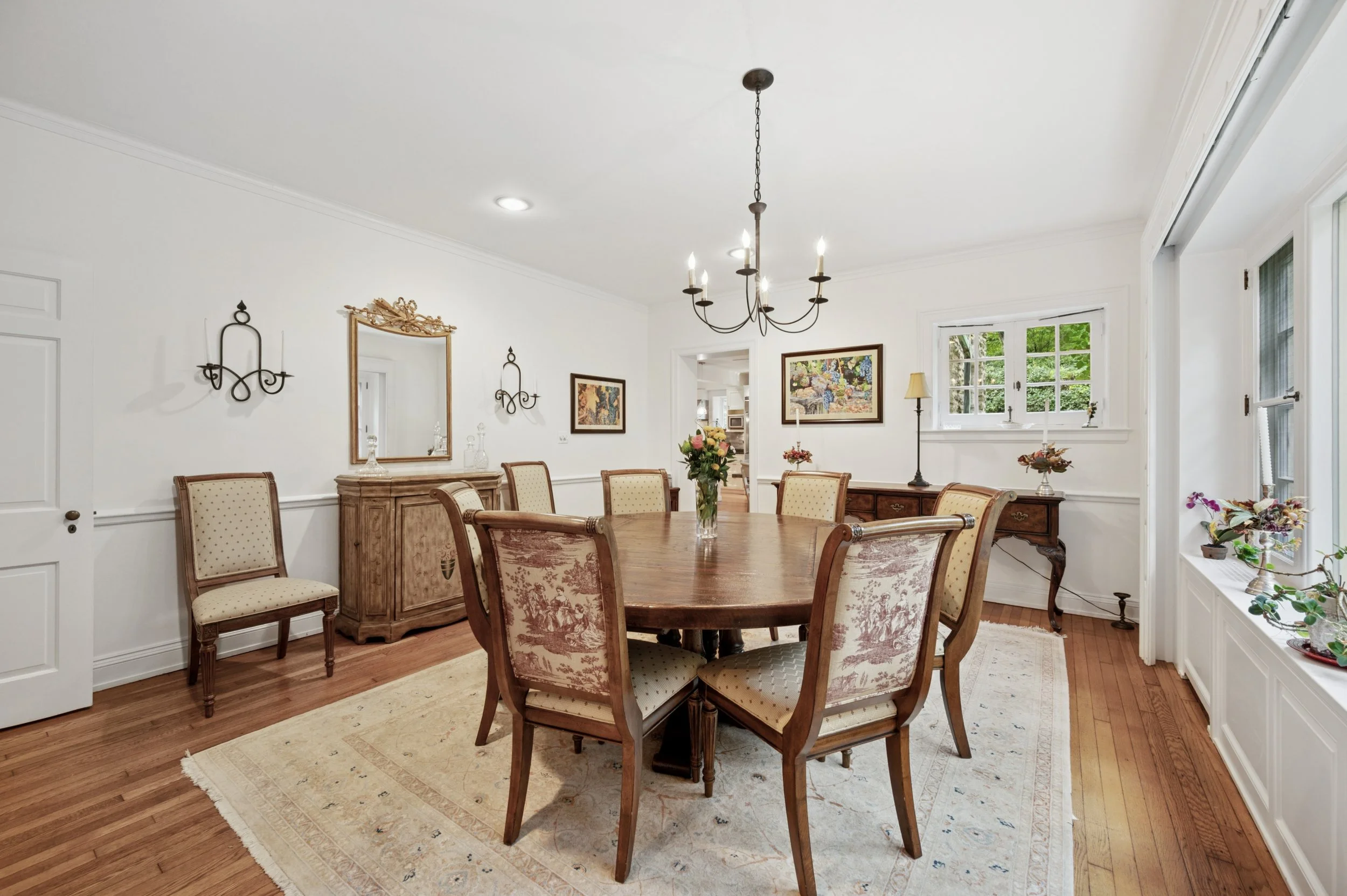 14-7004 Wissahickon Ave_14.jpg