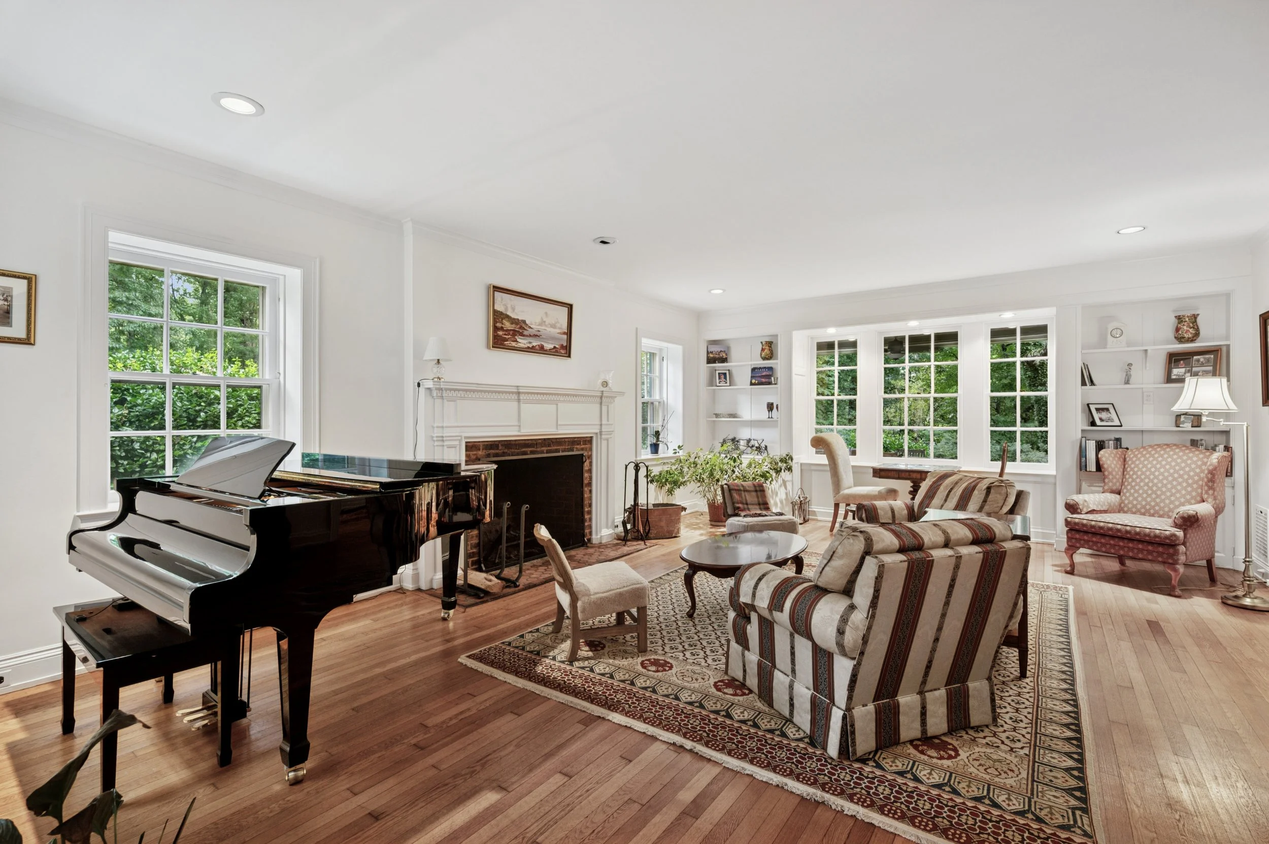 16-7004 Wissahickon Ave_16.jpg