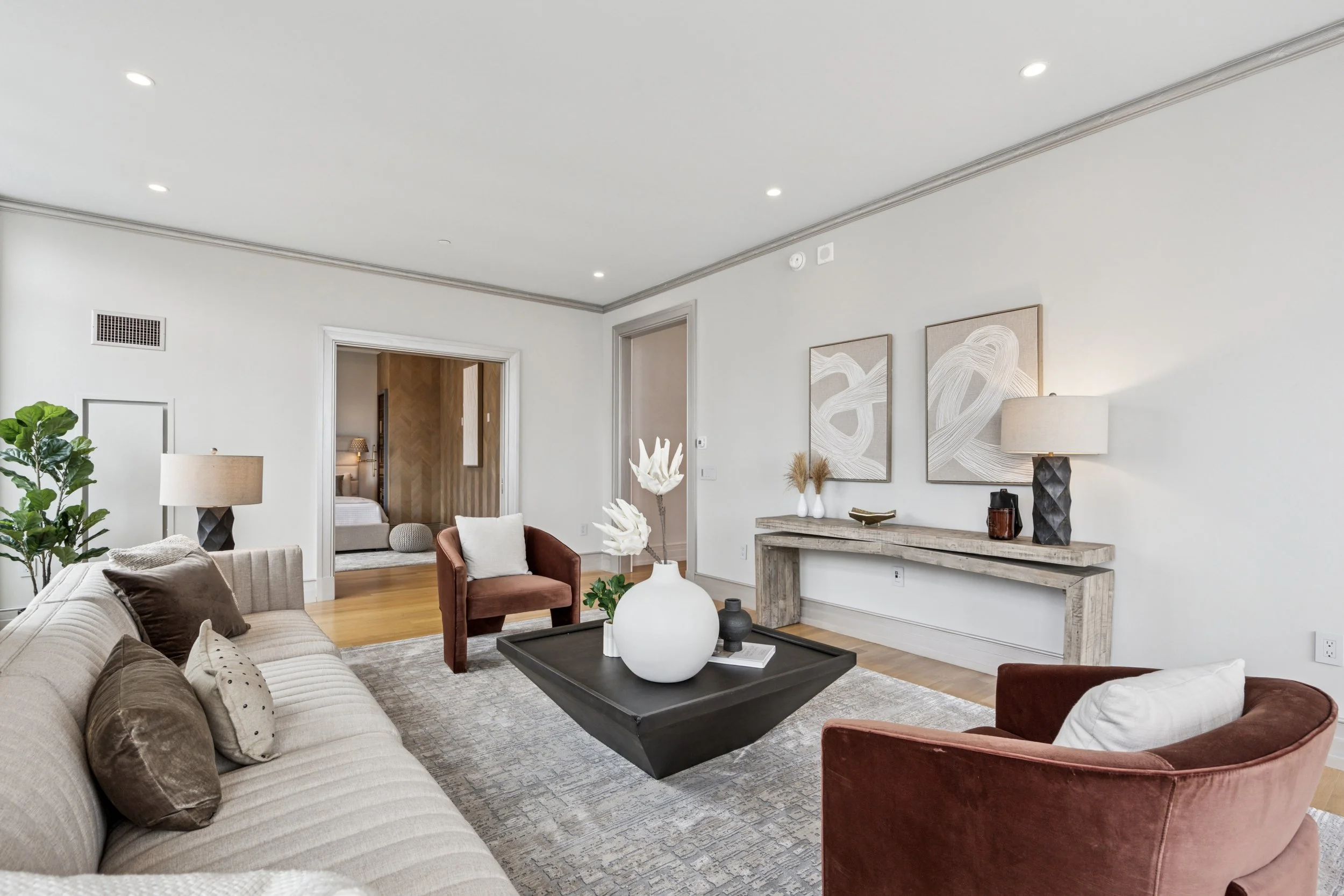 03-130 S 18th St_03.jpg