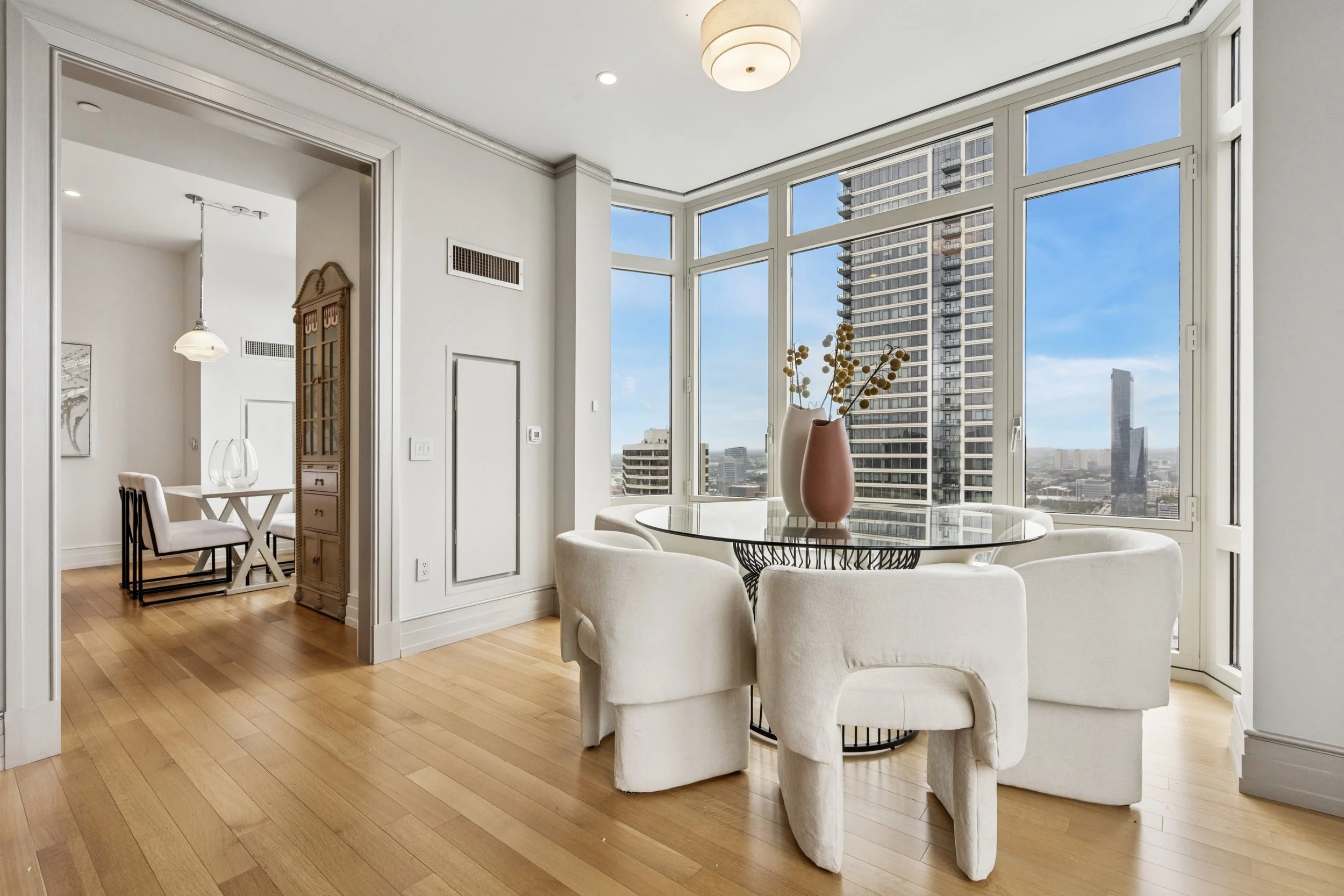07-130 S 18th St_07.jpg