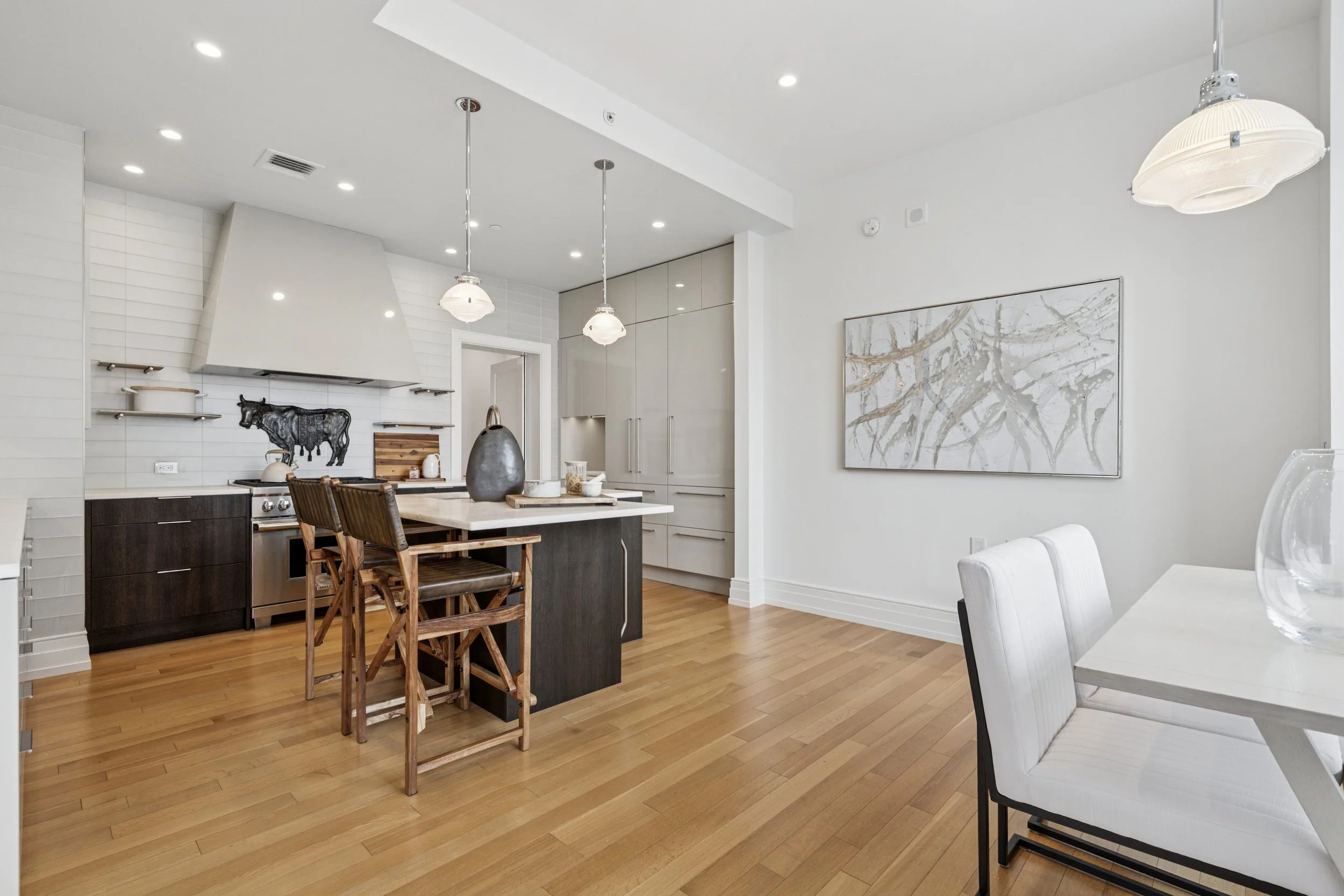 09-130 S 18th St_09.jpg