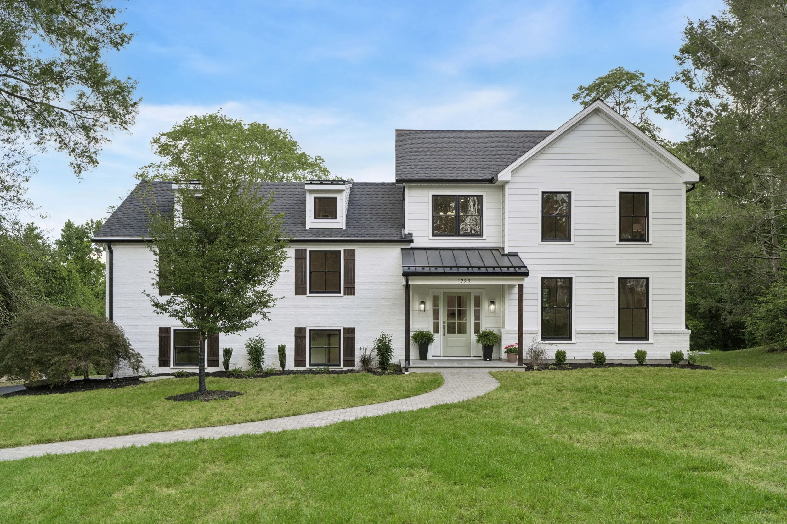 1723 Riverview Rd_01.jpg