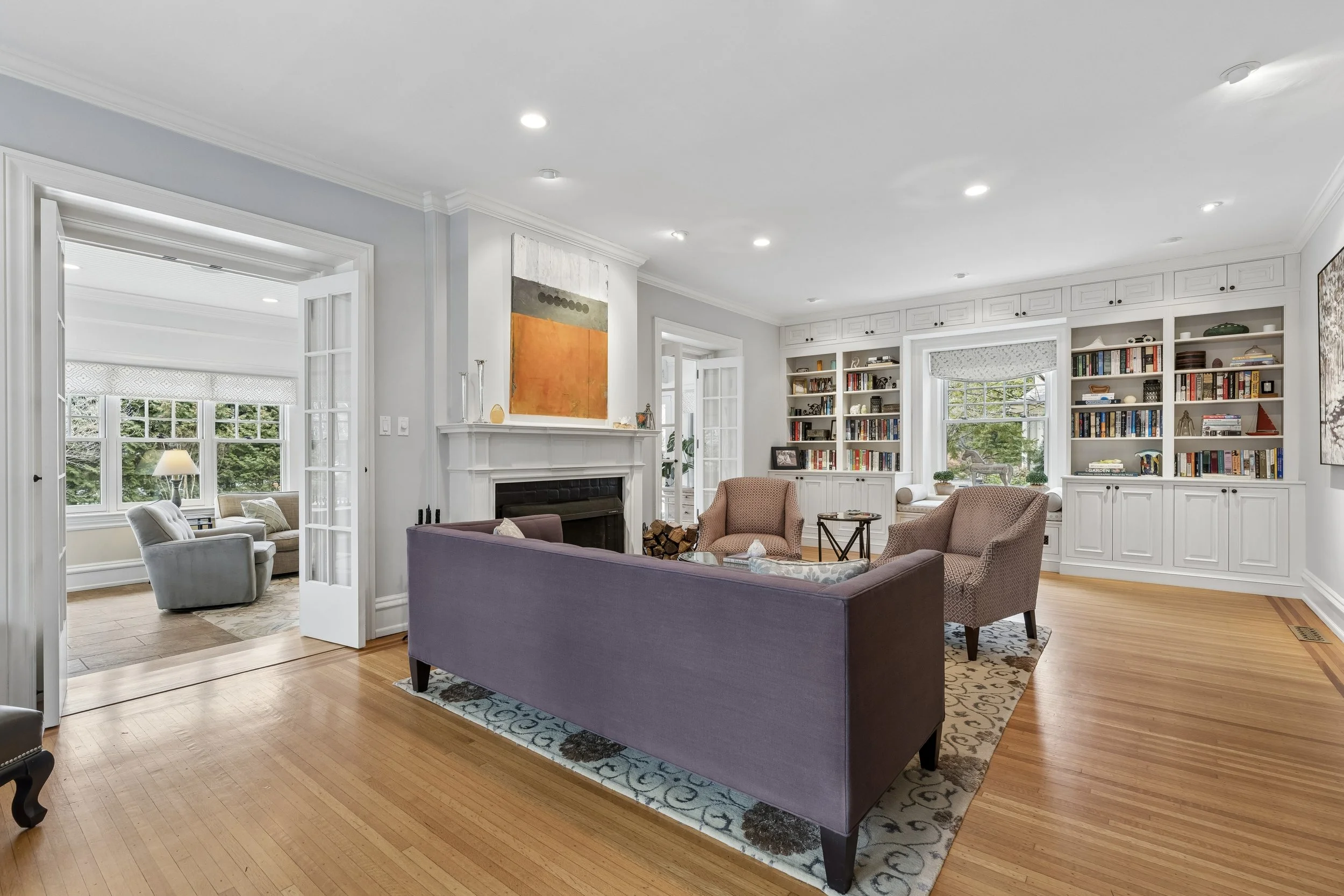 8111 St Martins Ln_08.jpg