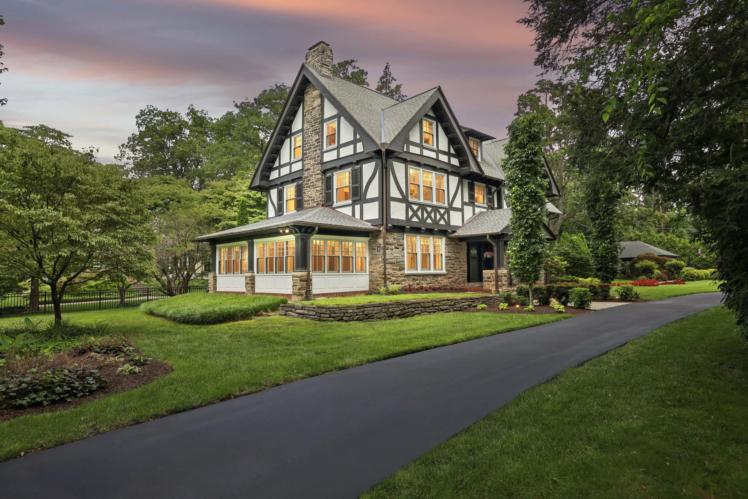 8111 St Martins Ln_26_1.jpg