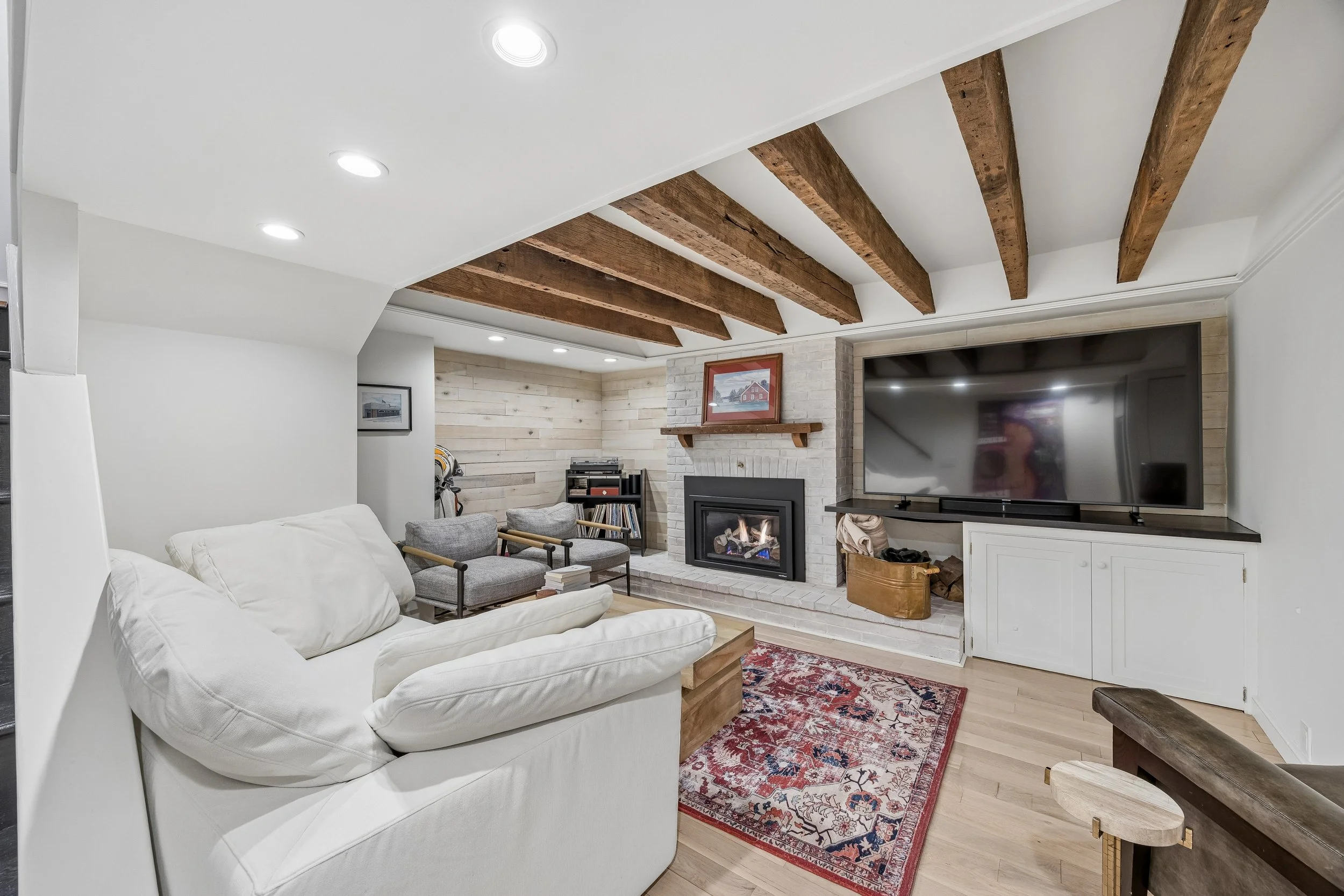 28-318 S American St_28.jpg