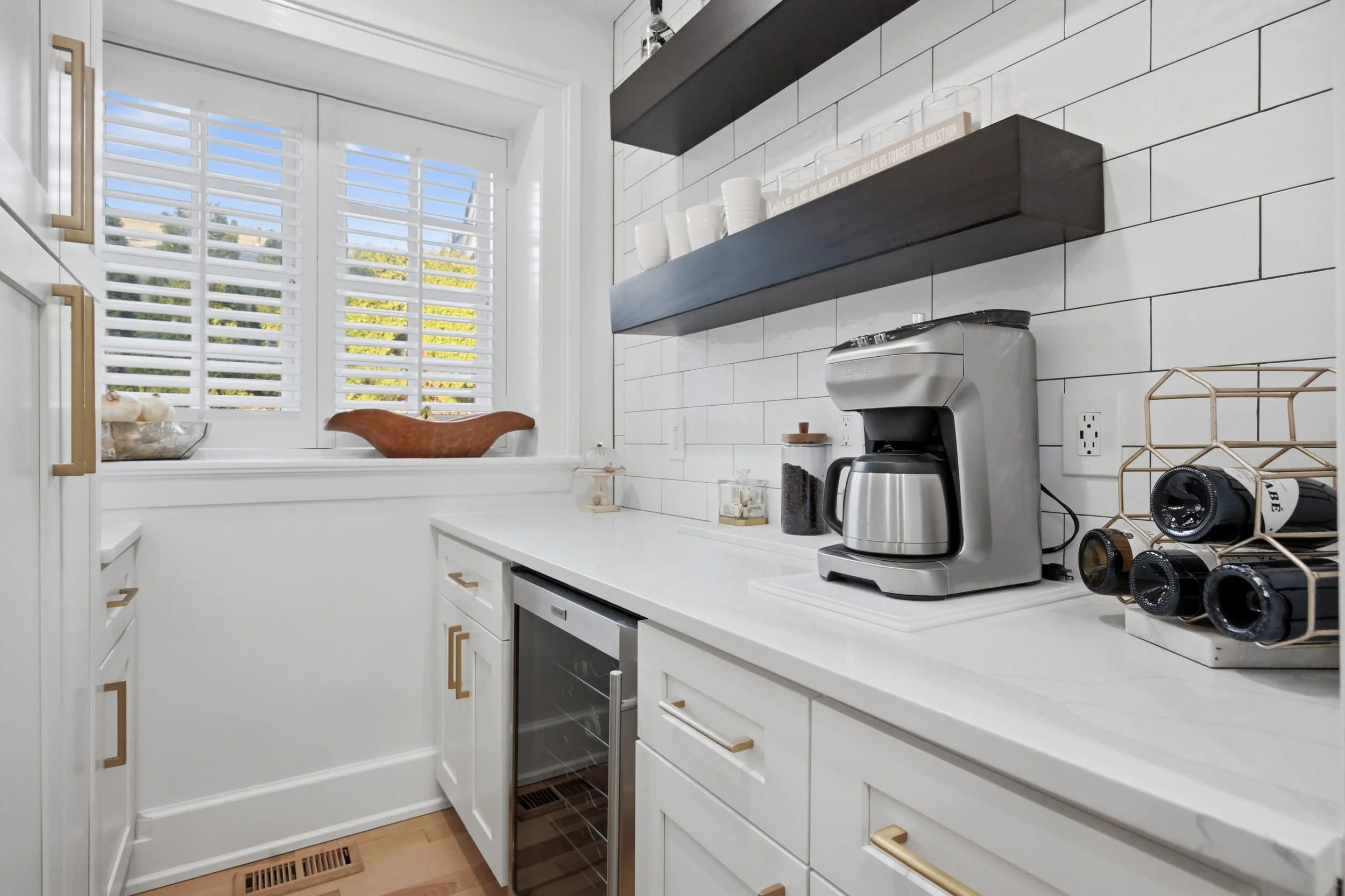 18-305 Wister Rd_18.jpg