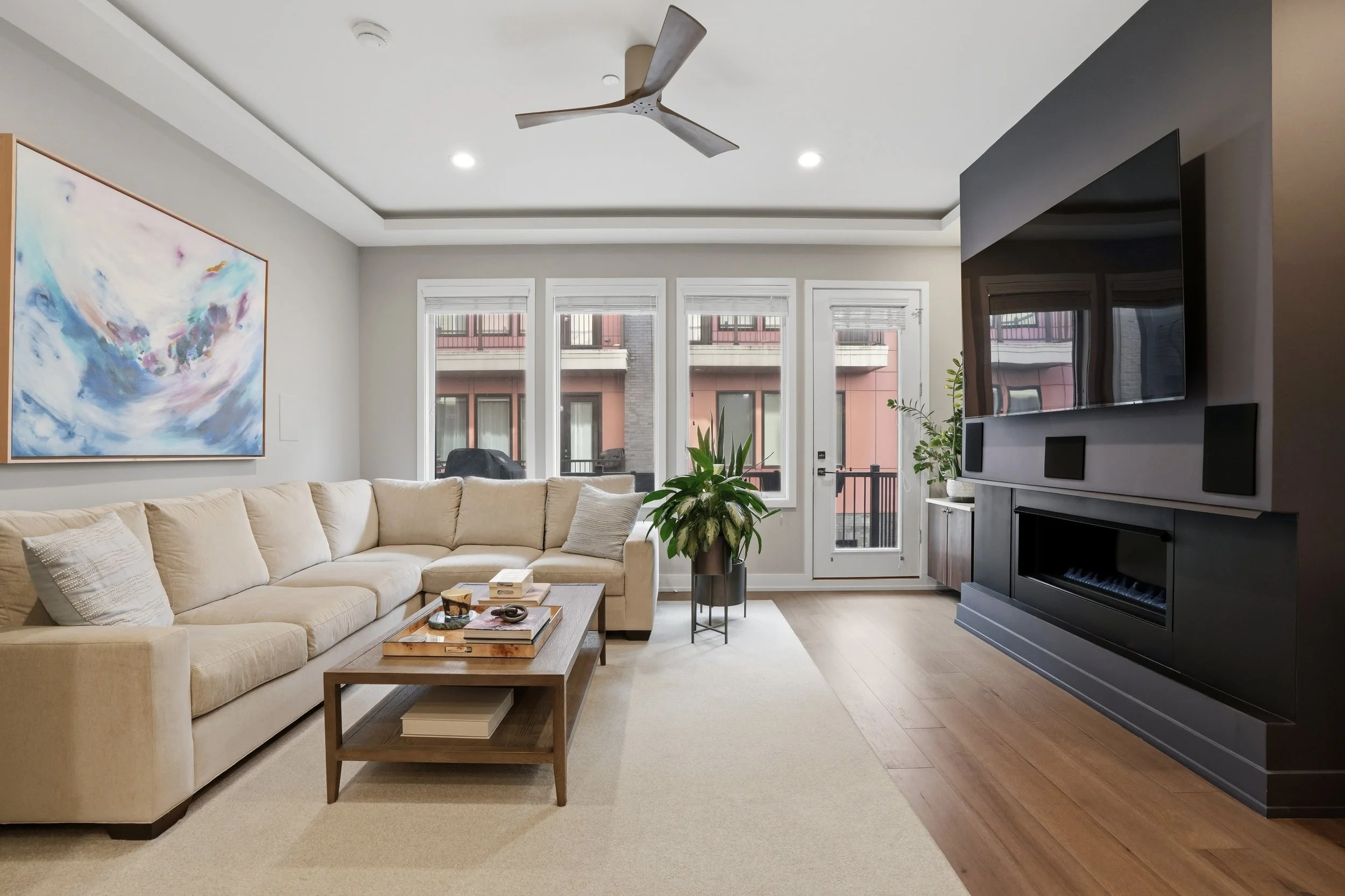 04-611 N Galloway St_09.jpg